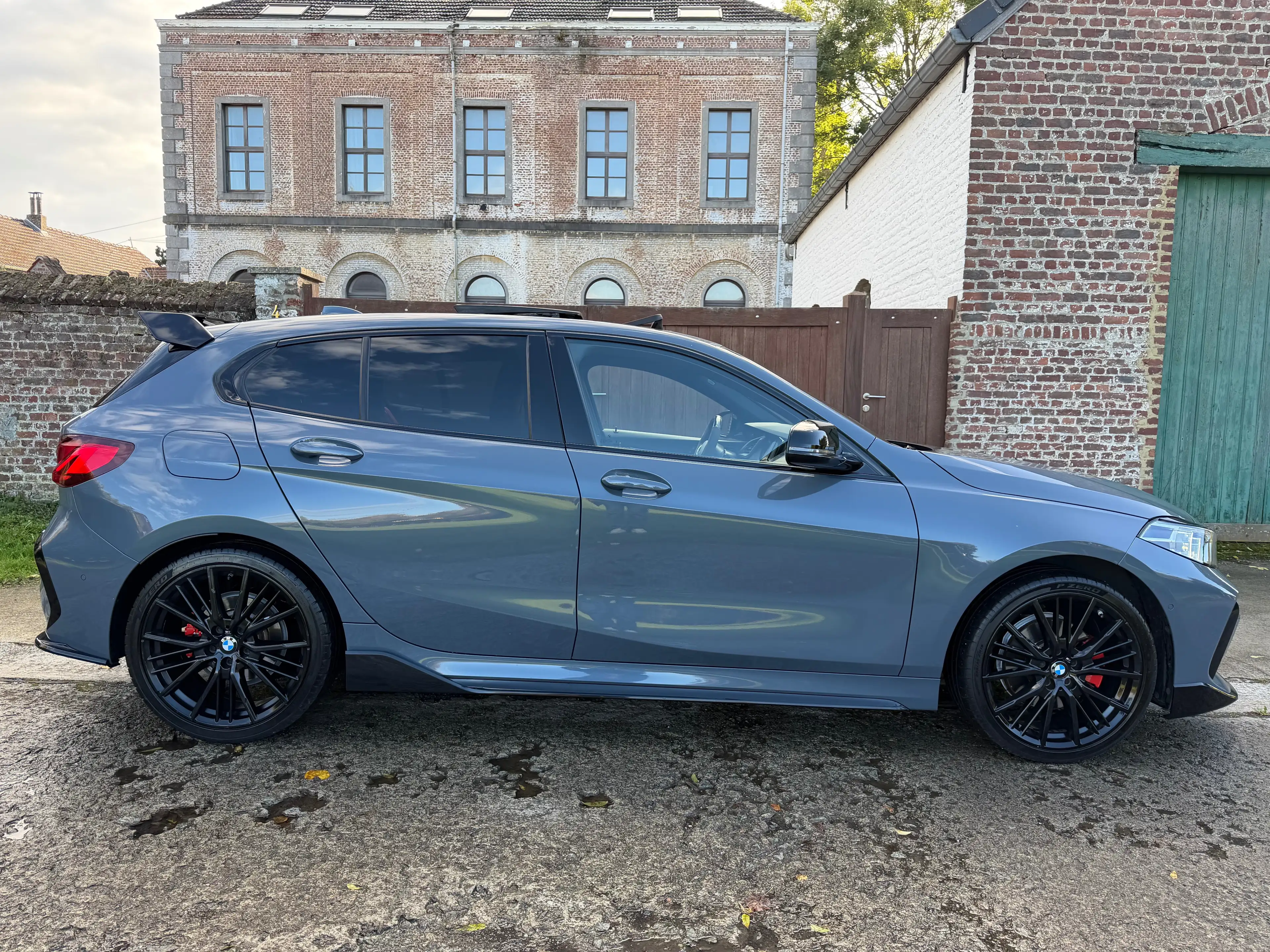 BMW 118 iA OPF M-PACK INT + EXT  *GPS || CARPLAY || CRUISE* — photo 2