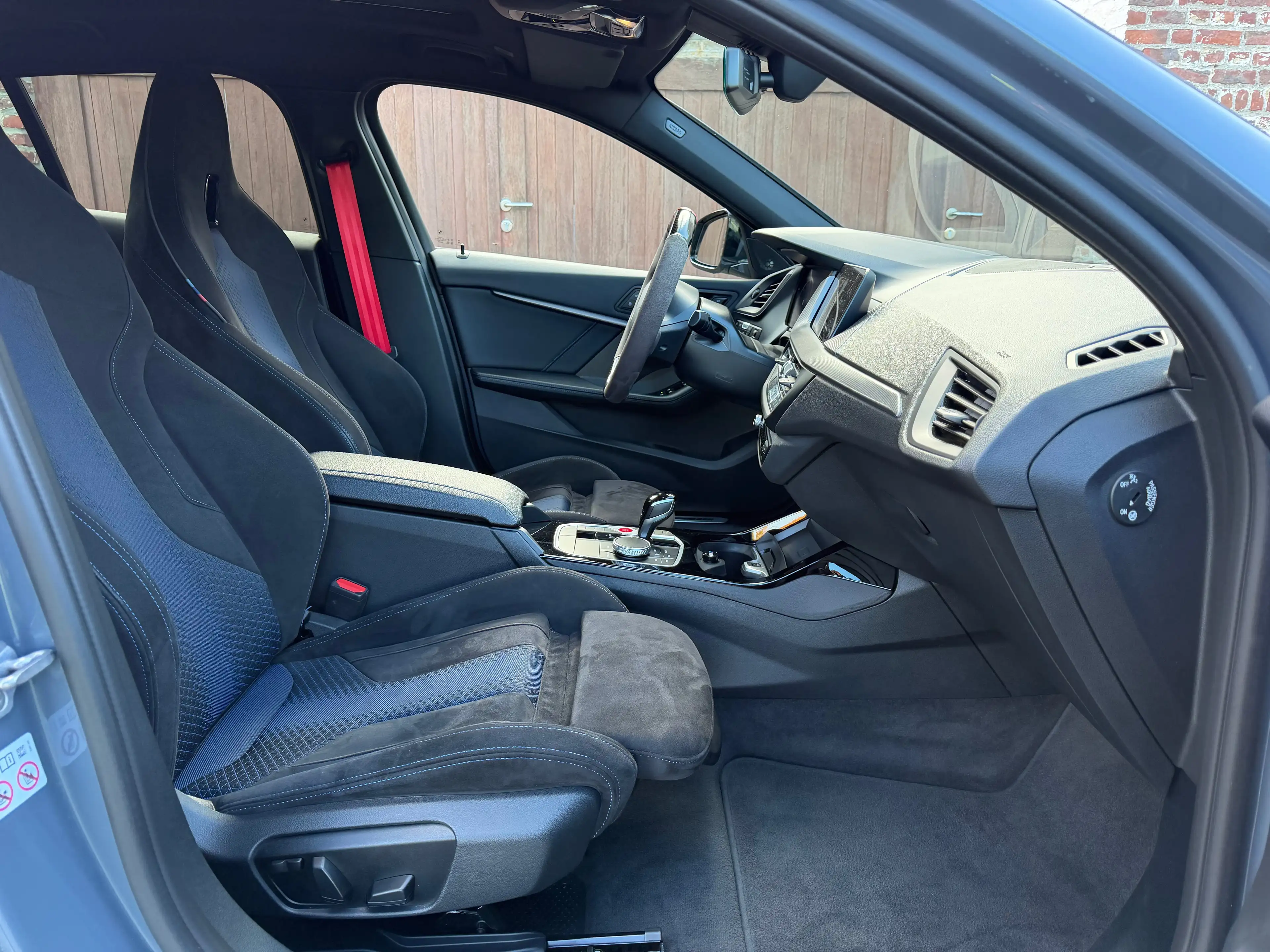BMW 118 iA OPF M-PACK INT + EXT  *GPS || CARPLAY || CRUISE* — photo 11