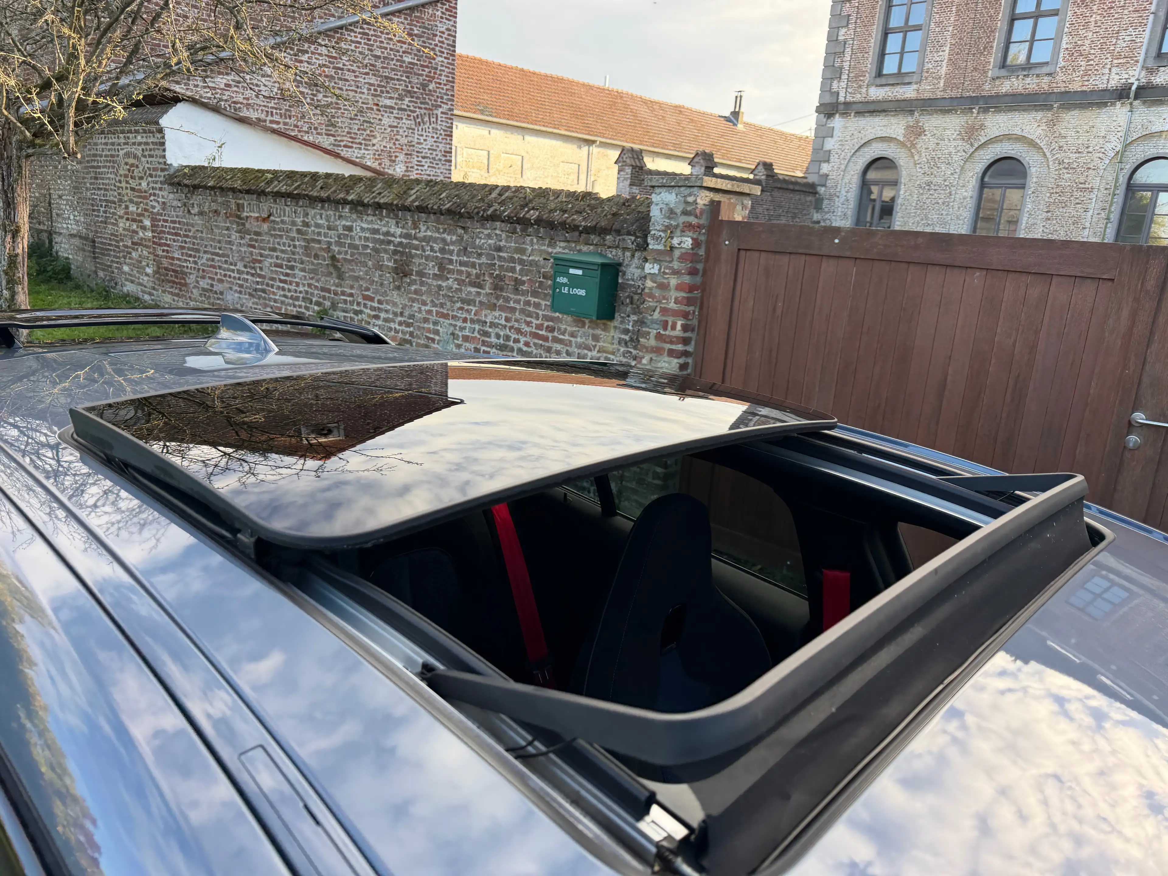 BMW 118 iA OPF M-PACK INT + EXT  *GPS || CARPLAY || CRUISE* — photo 8