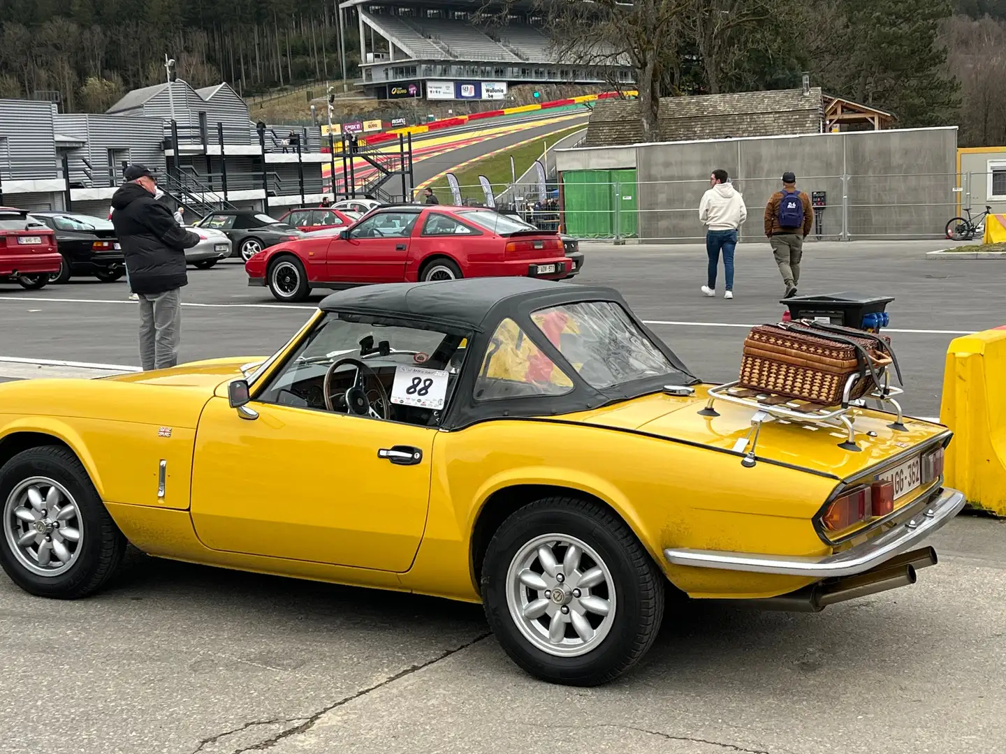 Triumph Spitfire Jaune - 1
