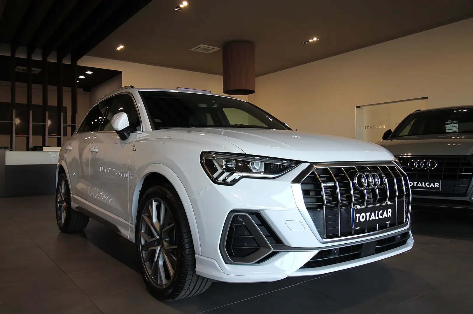 Audi Q3 Q3 40 2.0 tdi S line edition quattro s-tronic Wit - 1