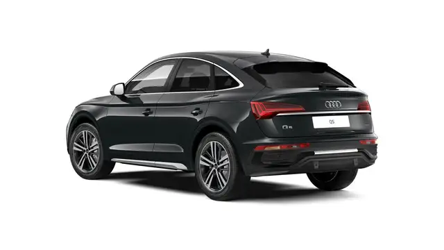 Audi Q5 view 4