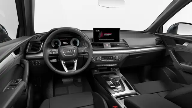 Audi Q5 view 8