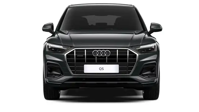 Audi Q5 view 2