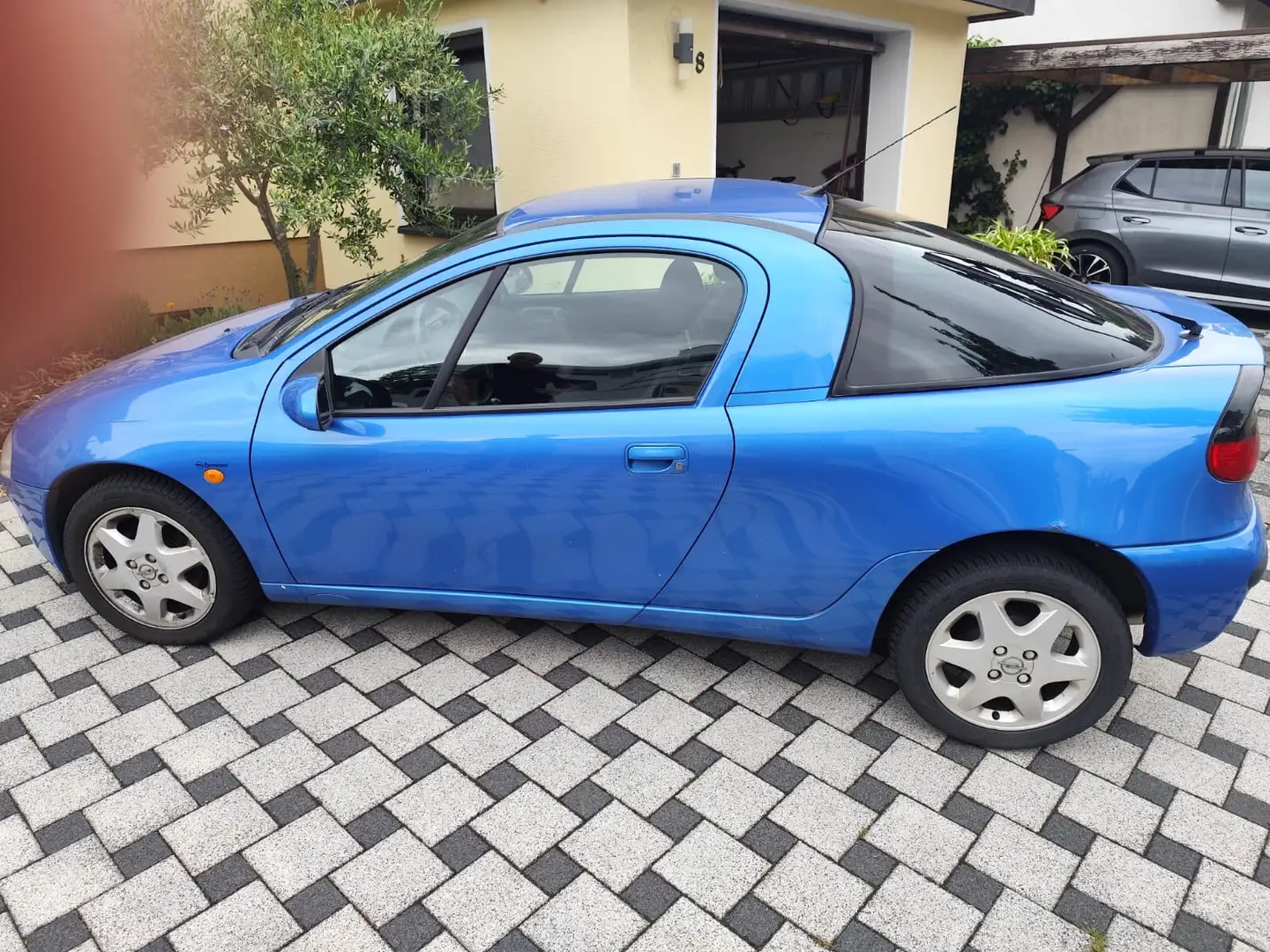 Opel Tigra 1.4i 16V Blau - 1