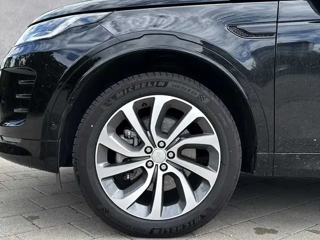 Land Rover Discovery Sport view 9