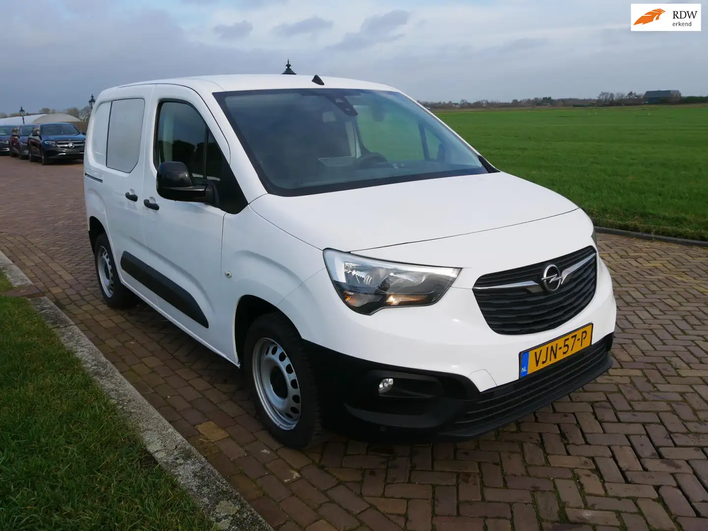 Opel Combo 1.5D L1H1 Edition AC NAVI ** 5499 EX BTW ** Blanc - 1