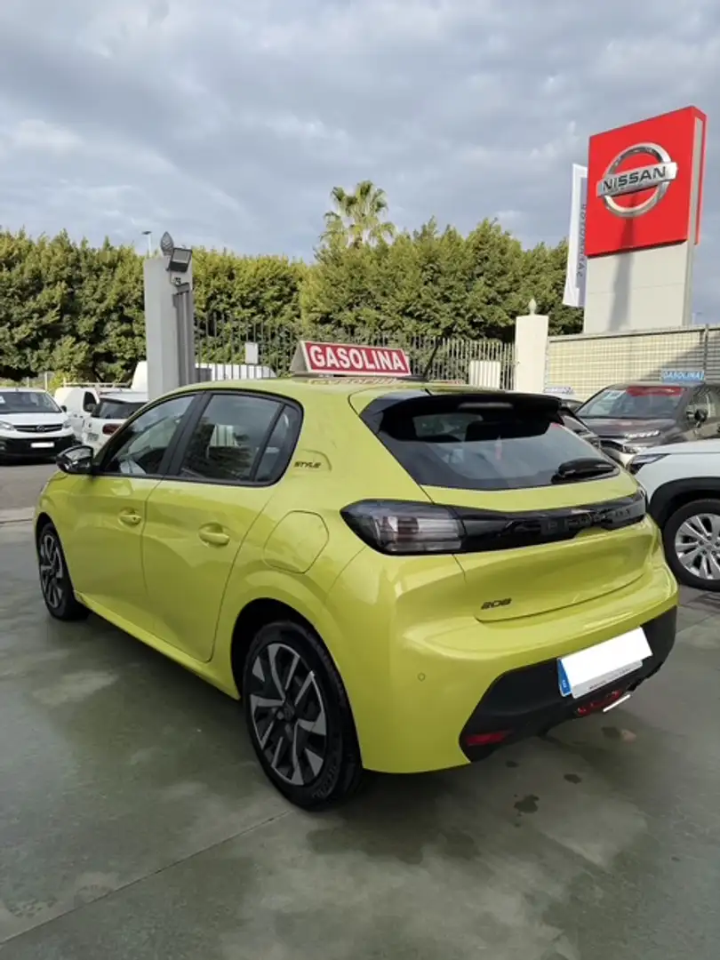 Peugeot 208 1.2 Puretech S&S Style 100 Amarillo - 2