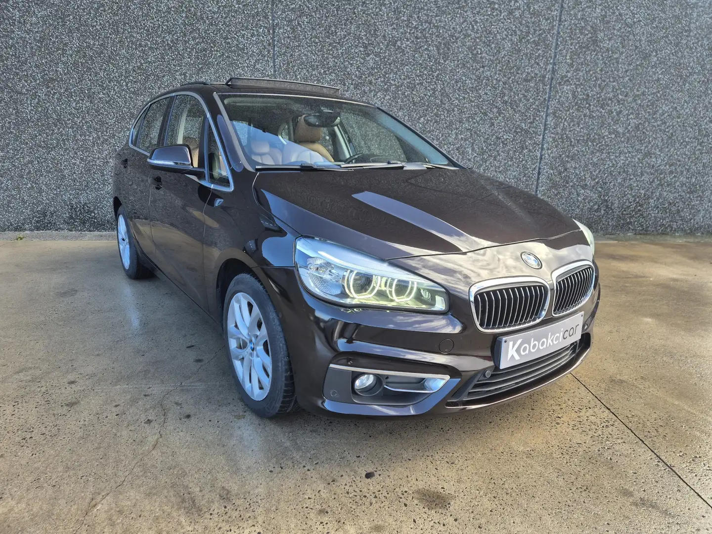 BMW 218 Active Tourer 218d LUXURY//GPS/CAMERA/USB/GARANTIE Zwart - 1