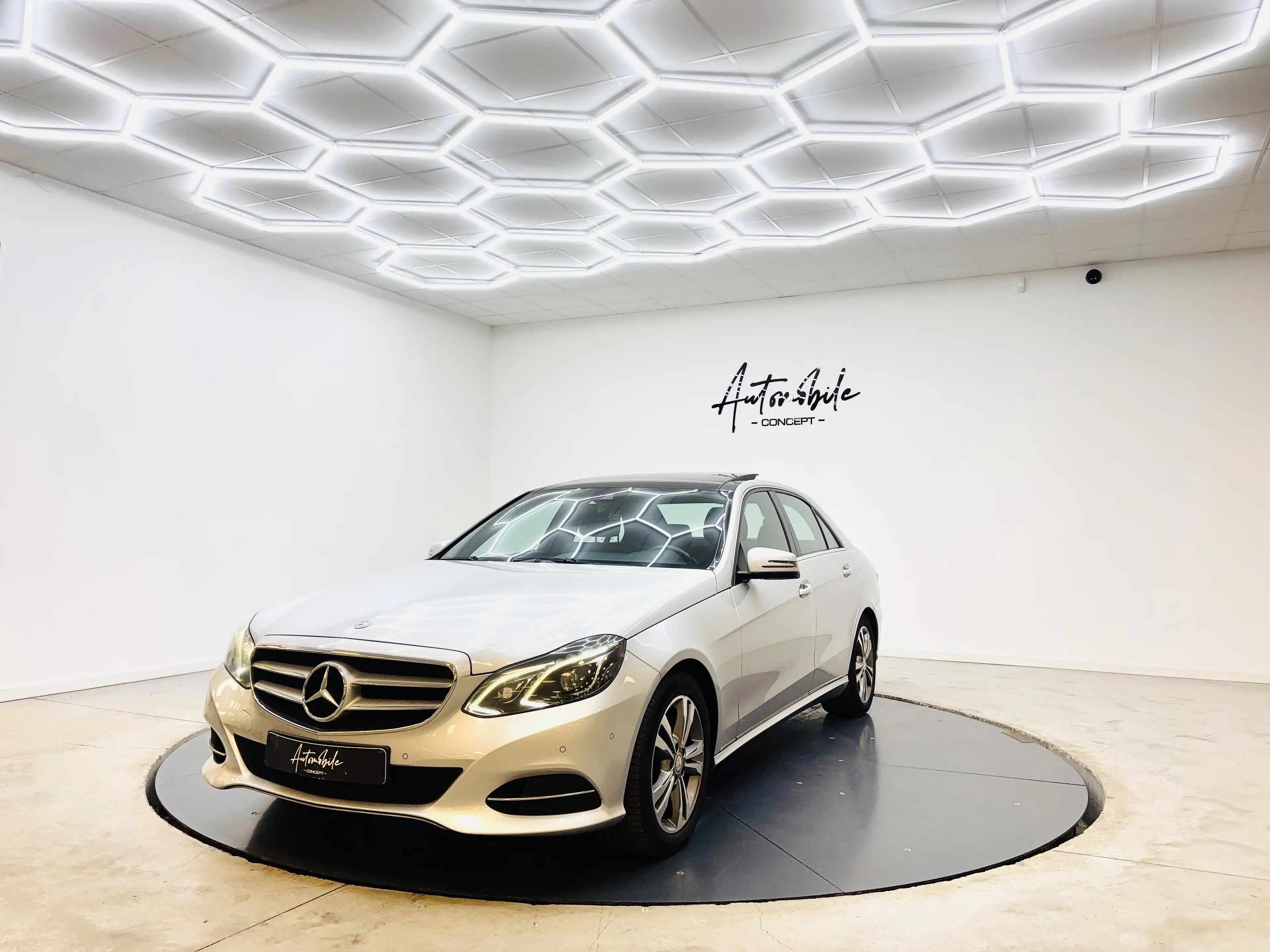 Mercedes-Benz E 220 ✅1AN GARANTIE✅PANO✅CAMERA DE RECUL✅CUIR✅LED