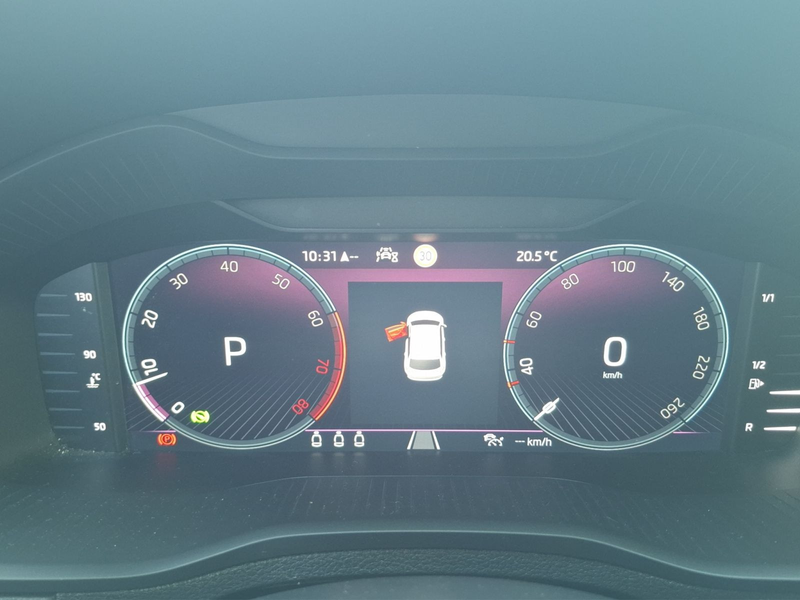Skoda Karoq Ambition — photo 11