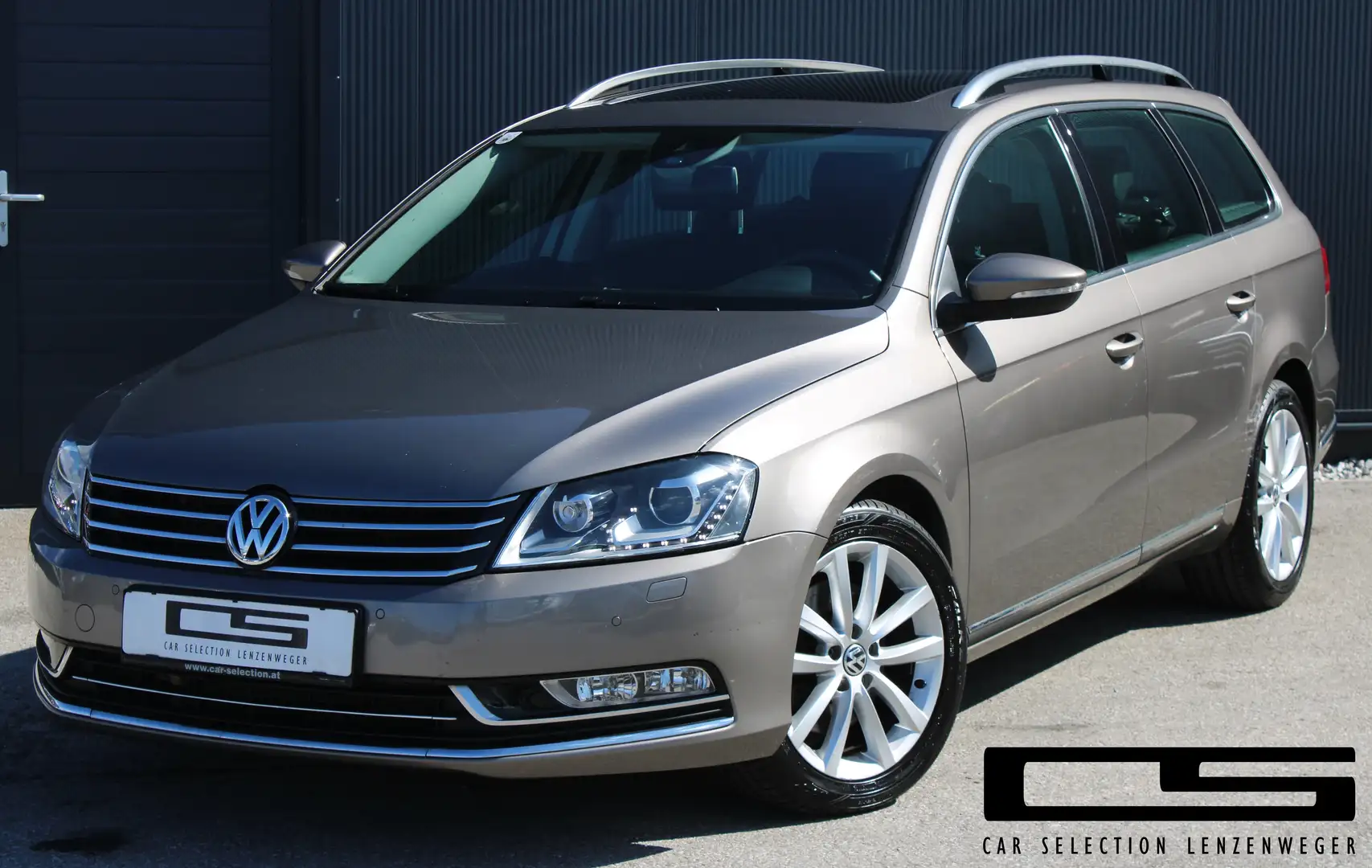 Volkswagen Passat Variant Highline SKY* - 1