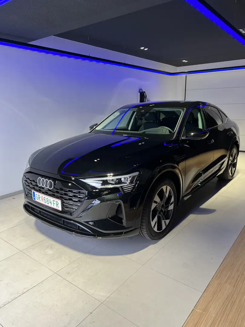Audi Q8 e-tron Q8 50 e-tron quattro Sportback 89kWh Business Schwarz - 2