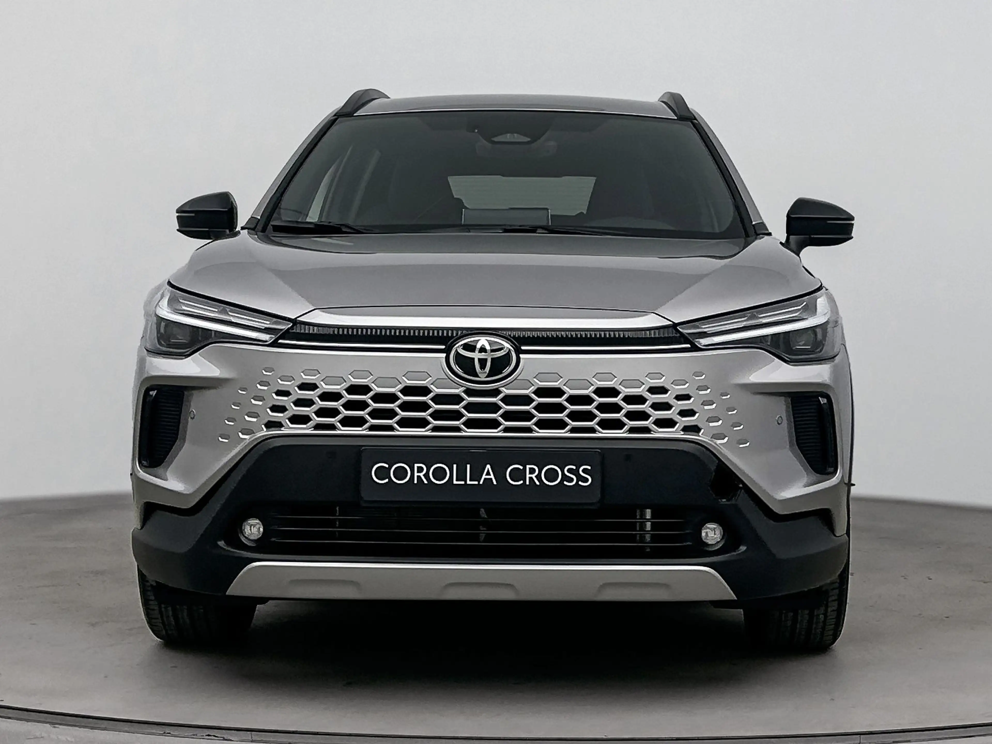 Toyota Corolla Cross Hybrid 180 Dynamic | Apple Carplay & Android Auto — photo 13