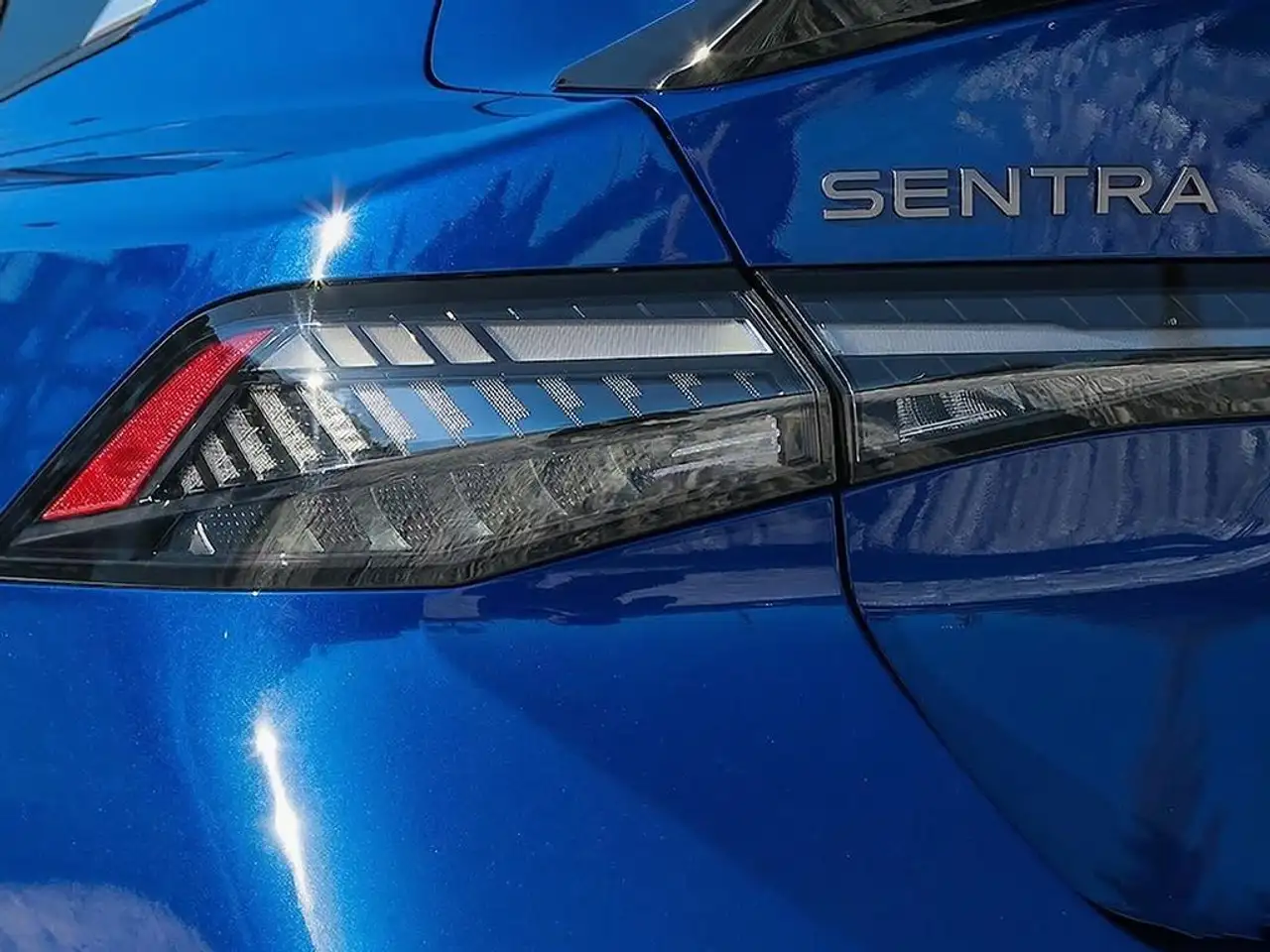 Nissan Sentra снимка Nissan Sentra