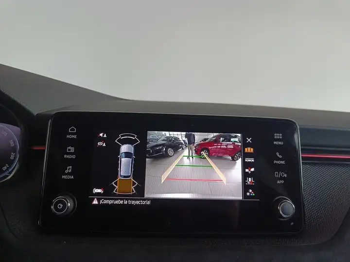Škoda Kamiq 1.5 TSI DSG PLUS 2025, foto 12