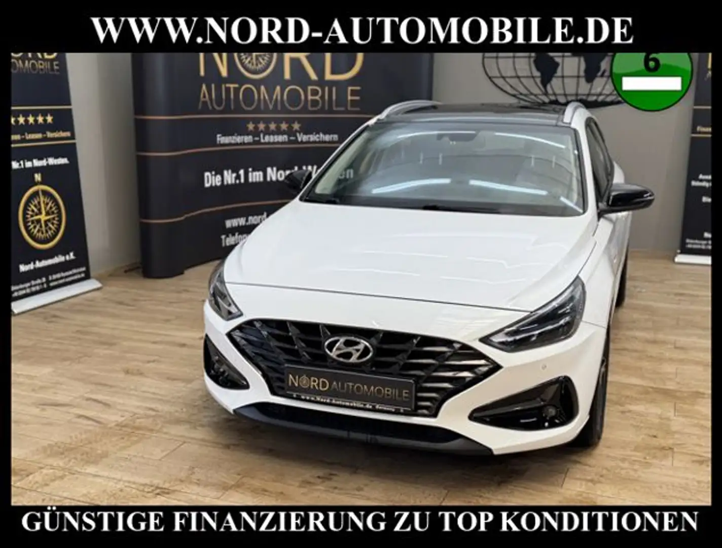Hyundai i30 cw Intro Edition Automatik LED*NAVI*PANO*KAM Intro Weiß - 1