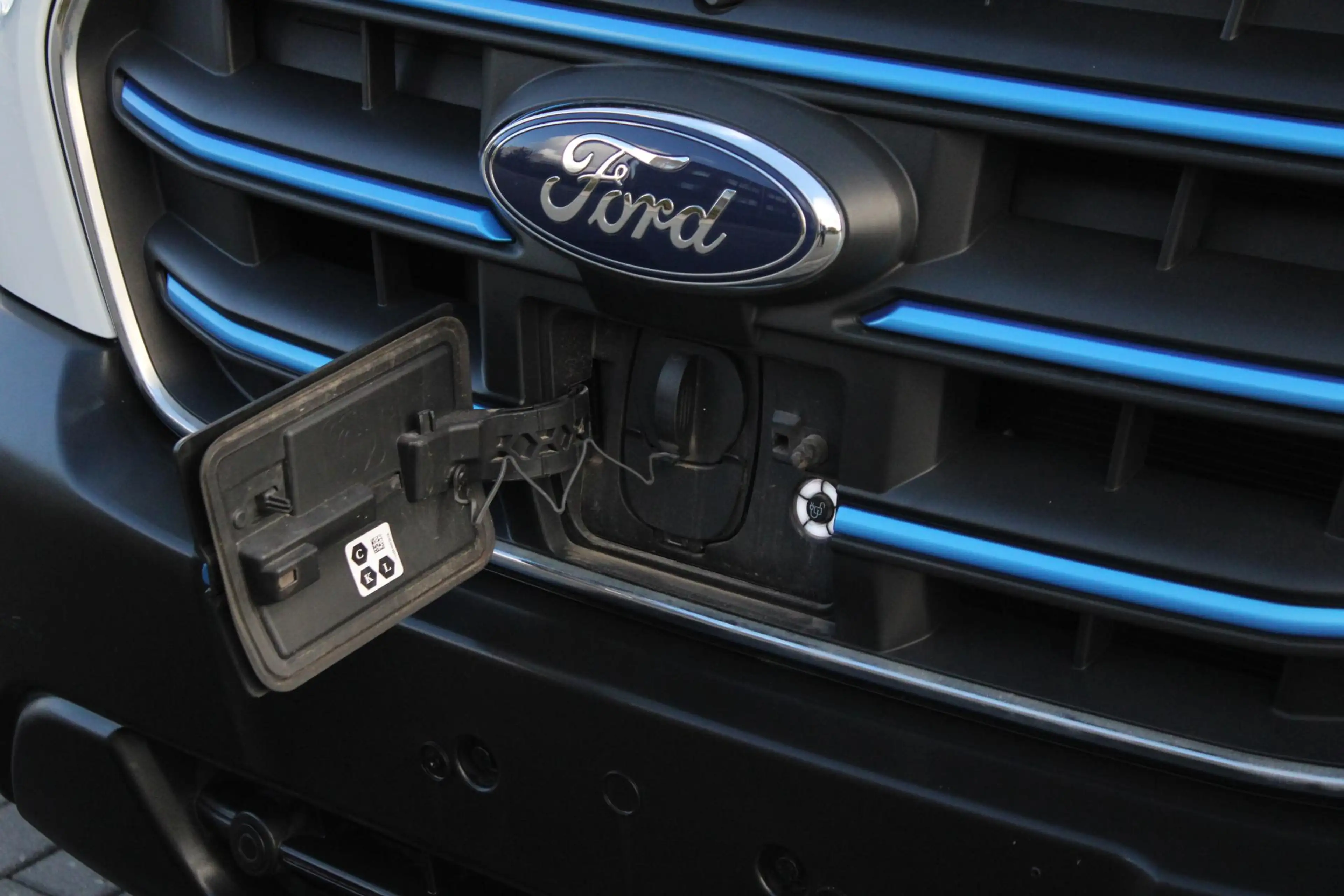 Ford E-Transit 350 L3H2 Trend 68 kWh | SCI | 184pk | Post NL Subc — photo 7