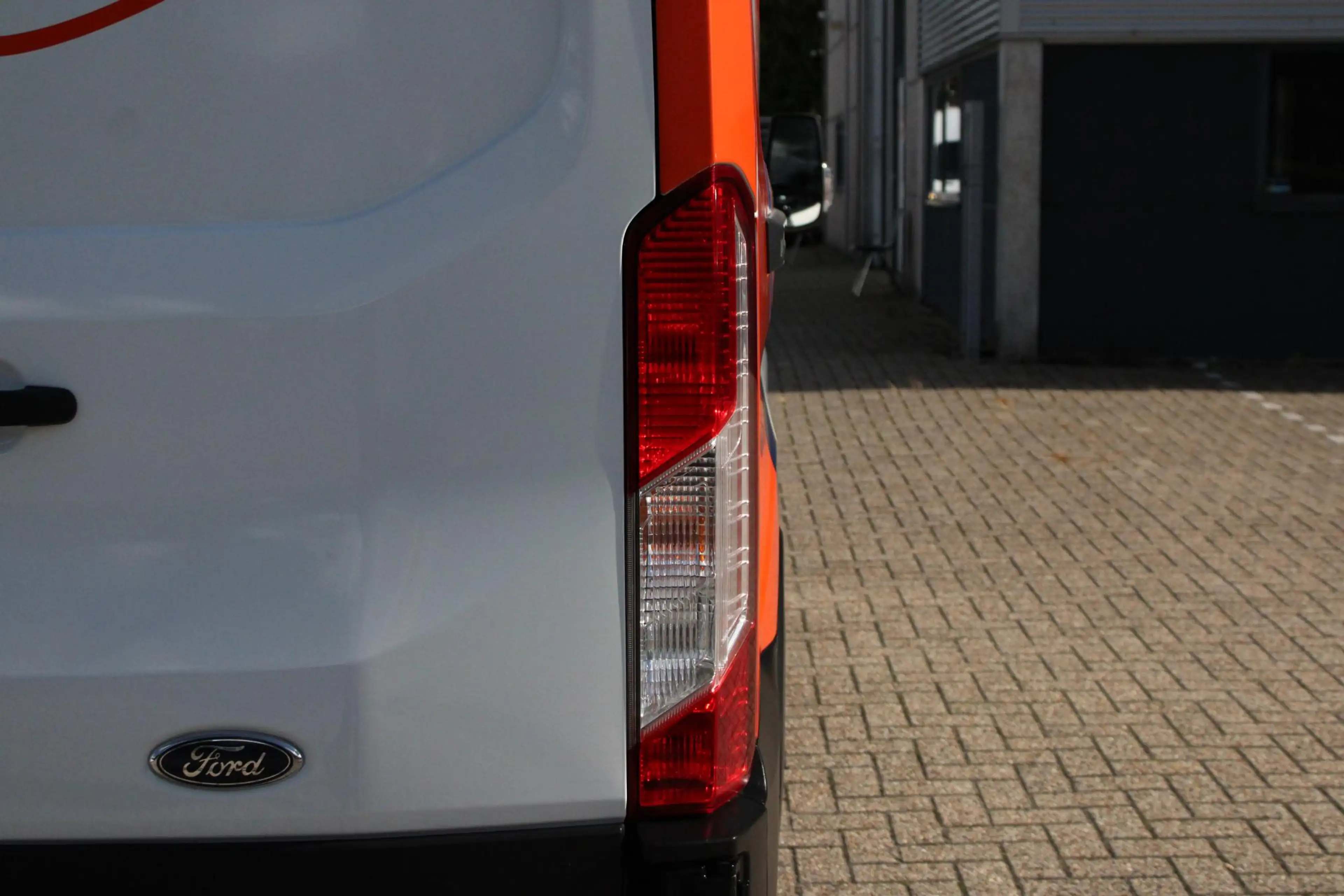 Ford E-Transit 350 L3H2 Trend 68 kWh | SCI | 184pk | Post NL Subc — photo 10