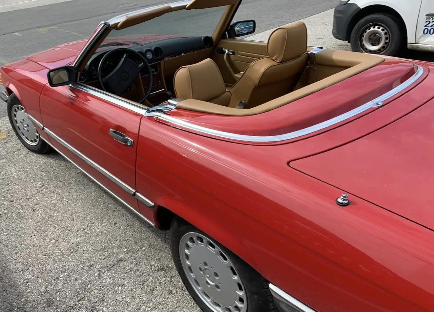 Mercedes-Benz SL 560 Roşu - 2