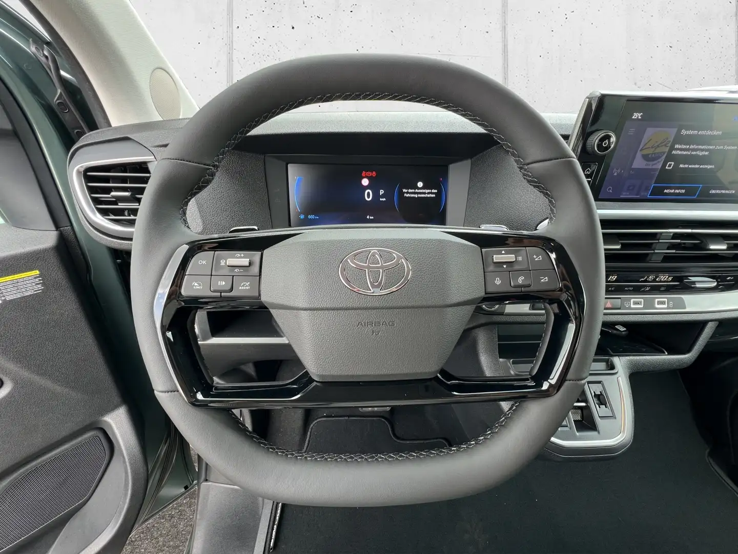 Toyota Proace Verso 2,0 D-4D 180 L1 8-Sitzer Vert - 2
