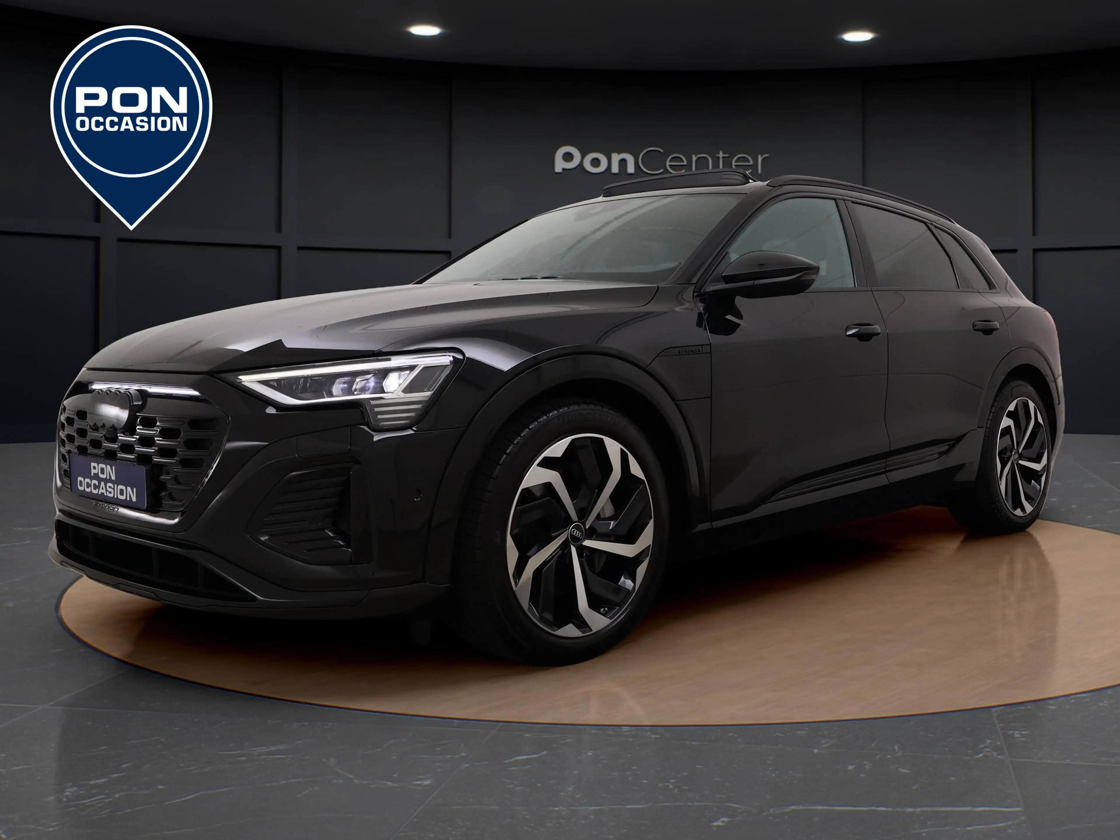 Audi Q8 e-tron 55 Quattro S-line 115 kWh | Pano Dak | Luchtvering