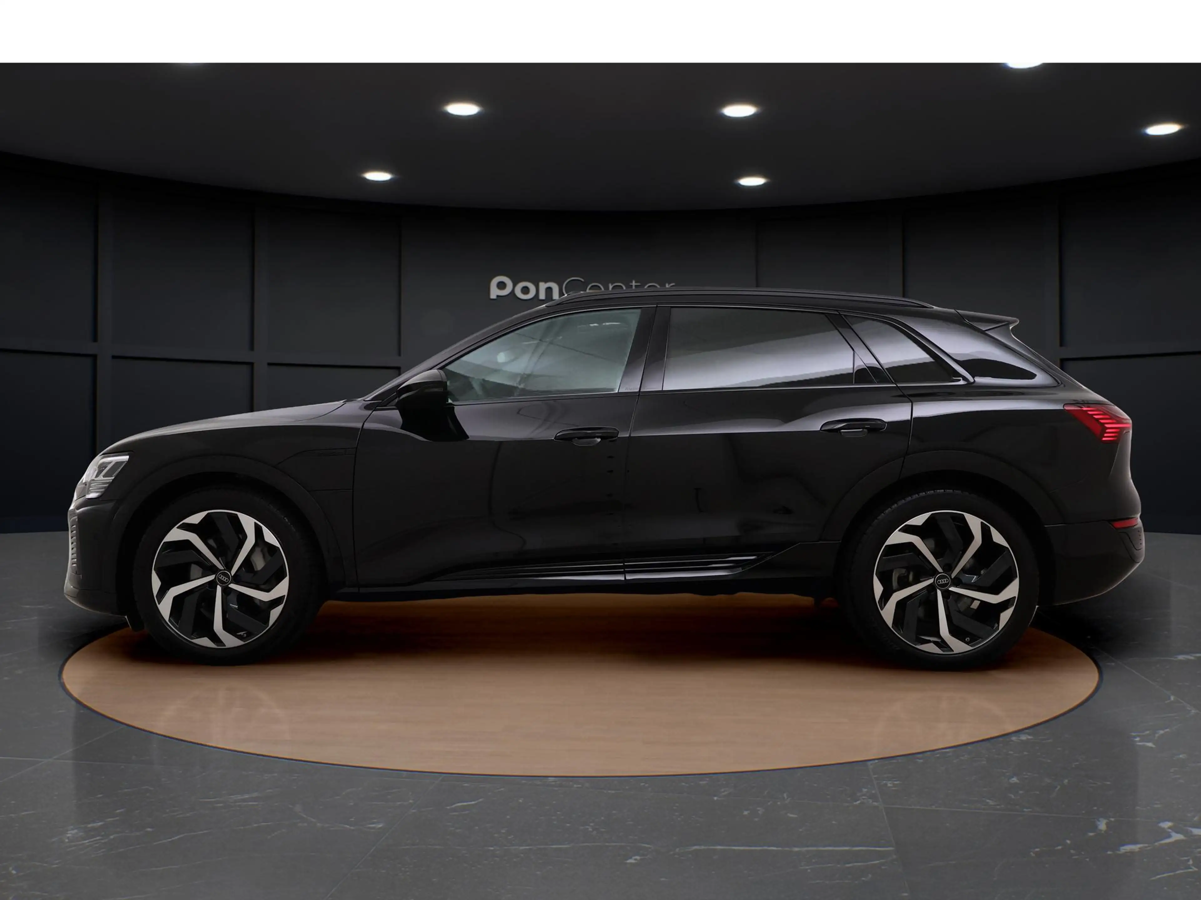 Audi Q8 e-tron 55 Quattro S-line 115 kWh | Pano Dak | Luchtvering — photo 6