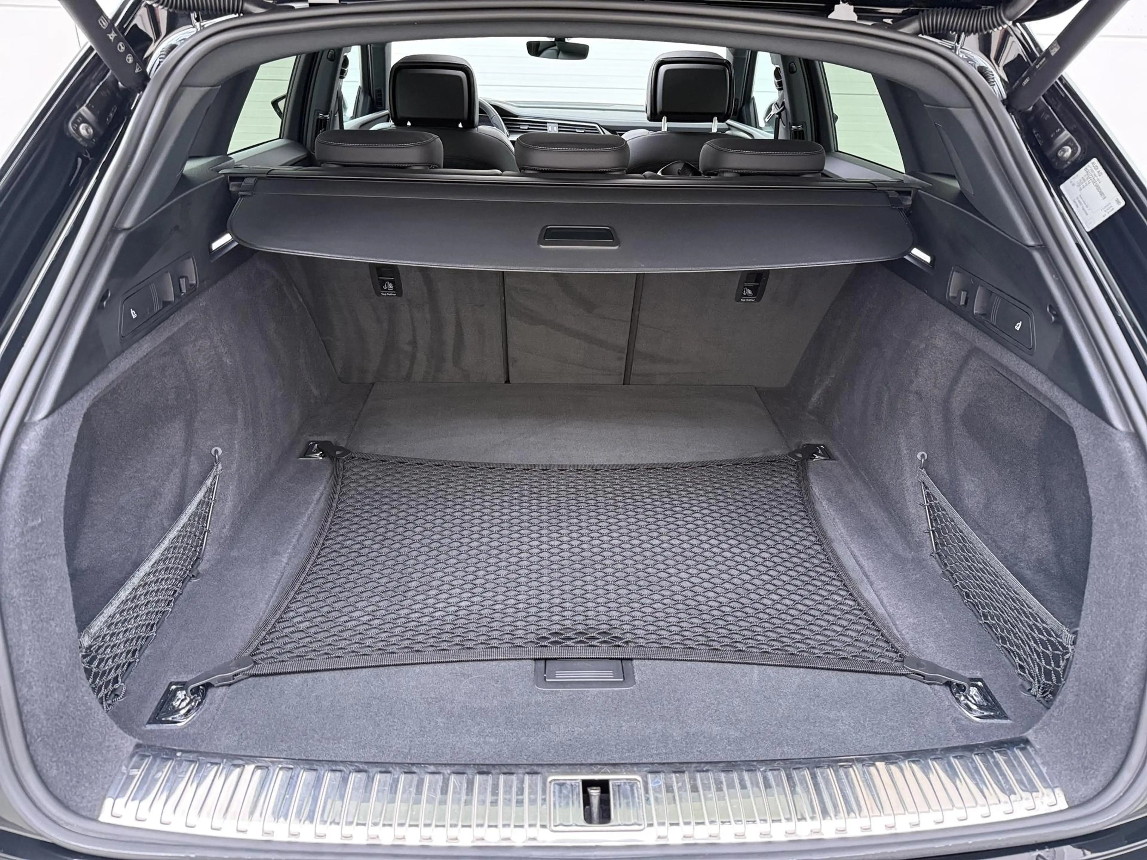 Audi Q8 e-tron 55 Quattro S-line 115 kWh | Pano Dak | Luchtvering — photo 8