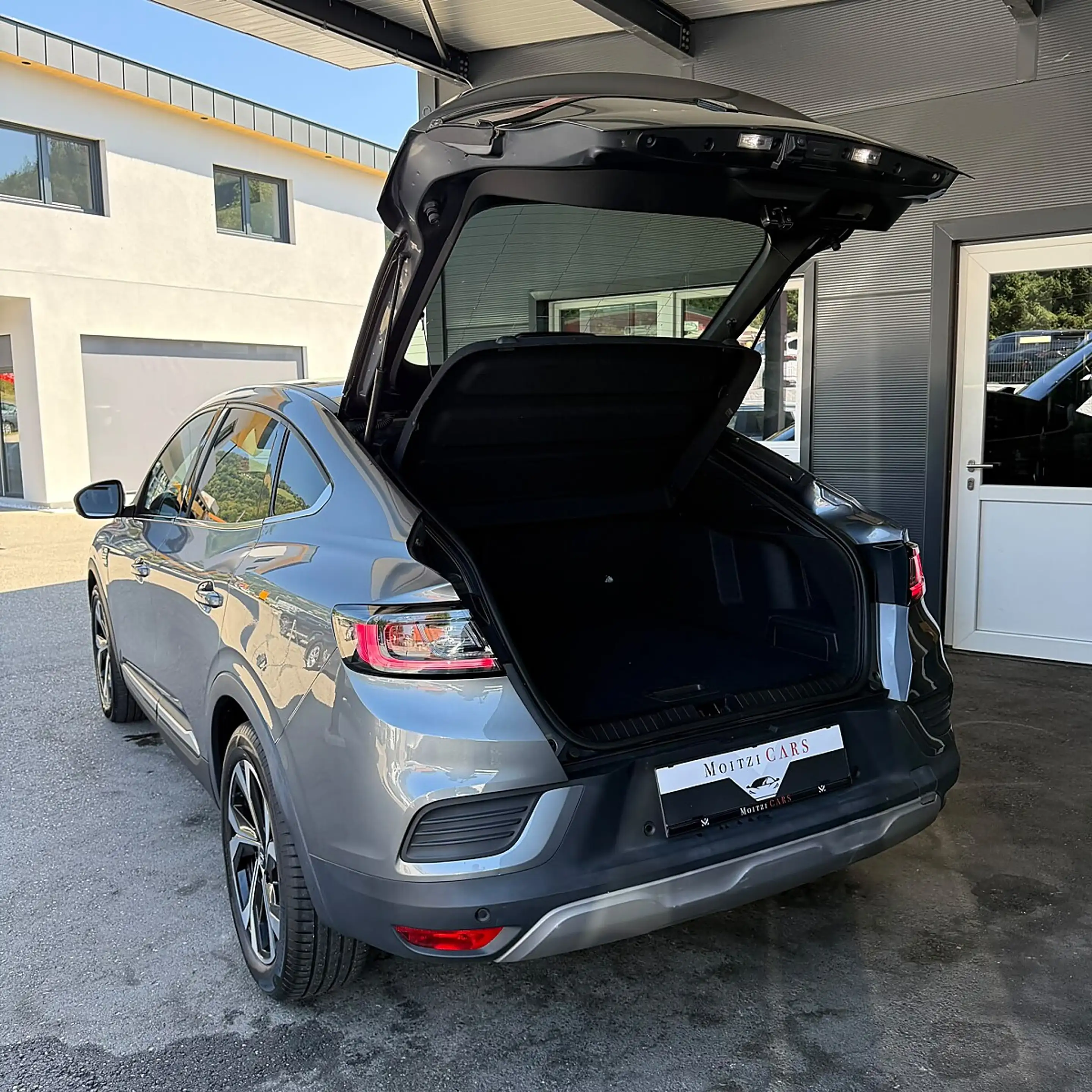 Renault Arkana E-Tech Hybrid 145 Techno Aut. — photo 9