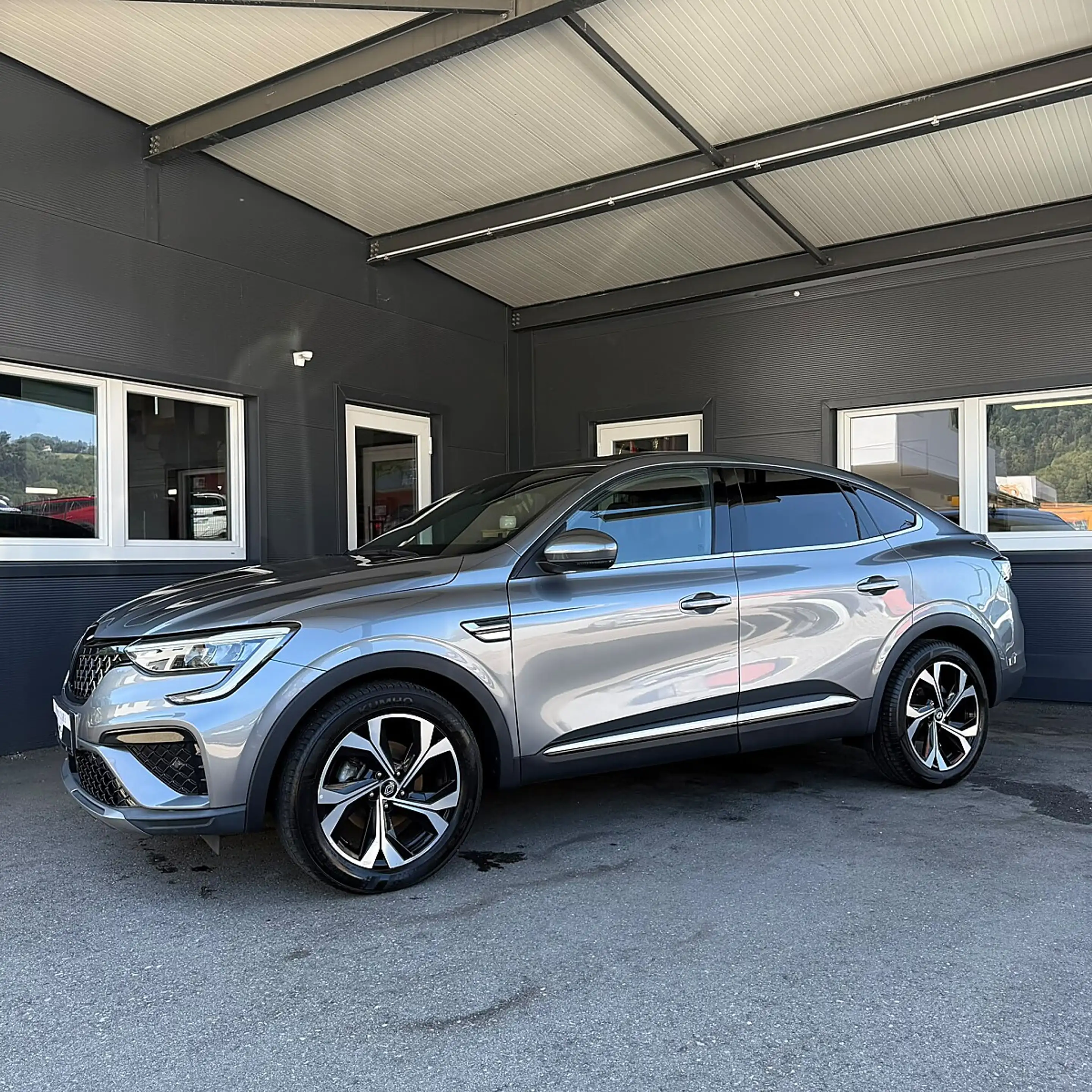 Renault Arkana E-Tech Hybrid 145 Techno Aut. — photo 2