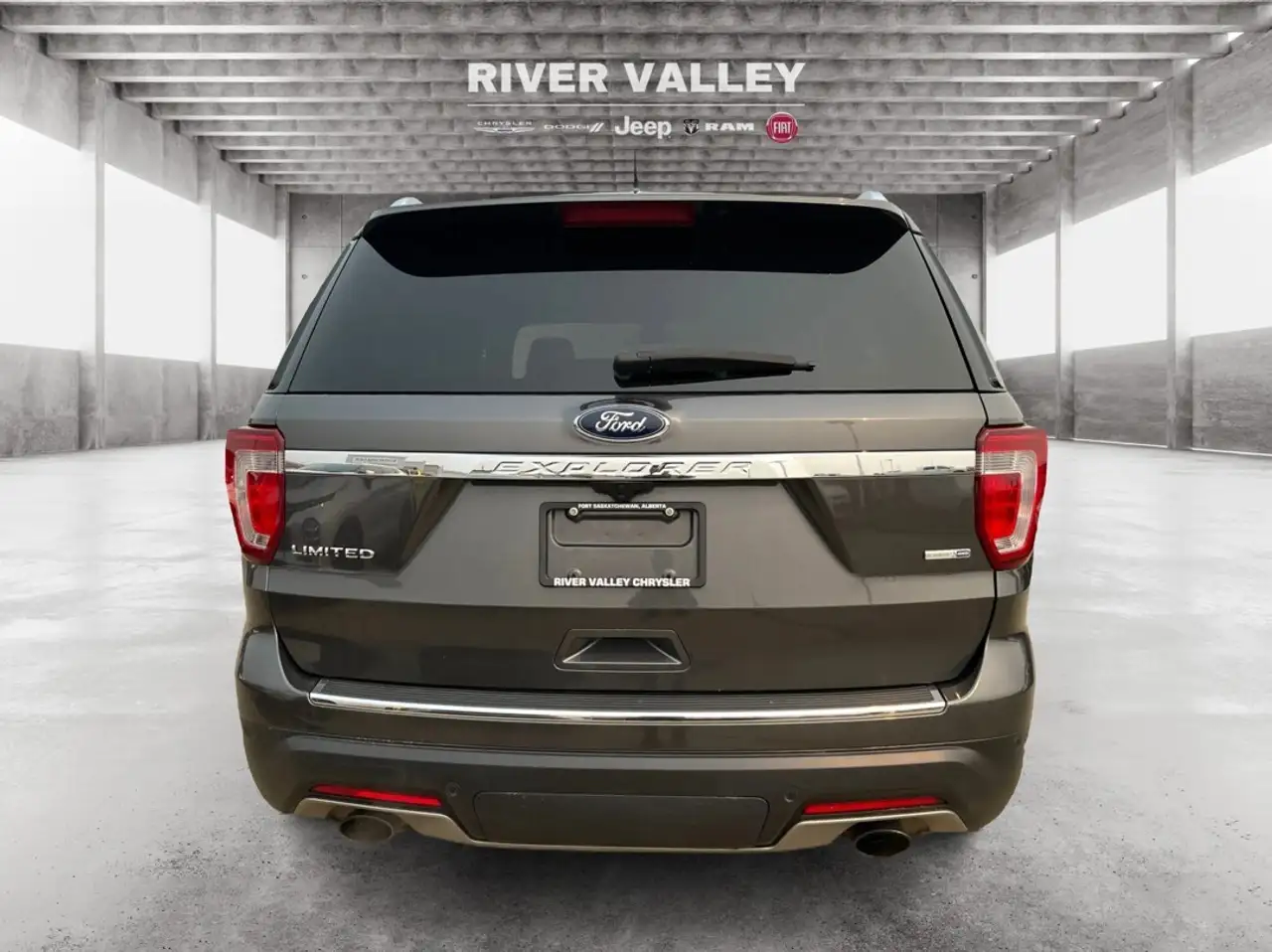 Ford Explorer photo Ford Explorer