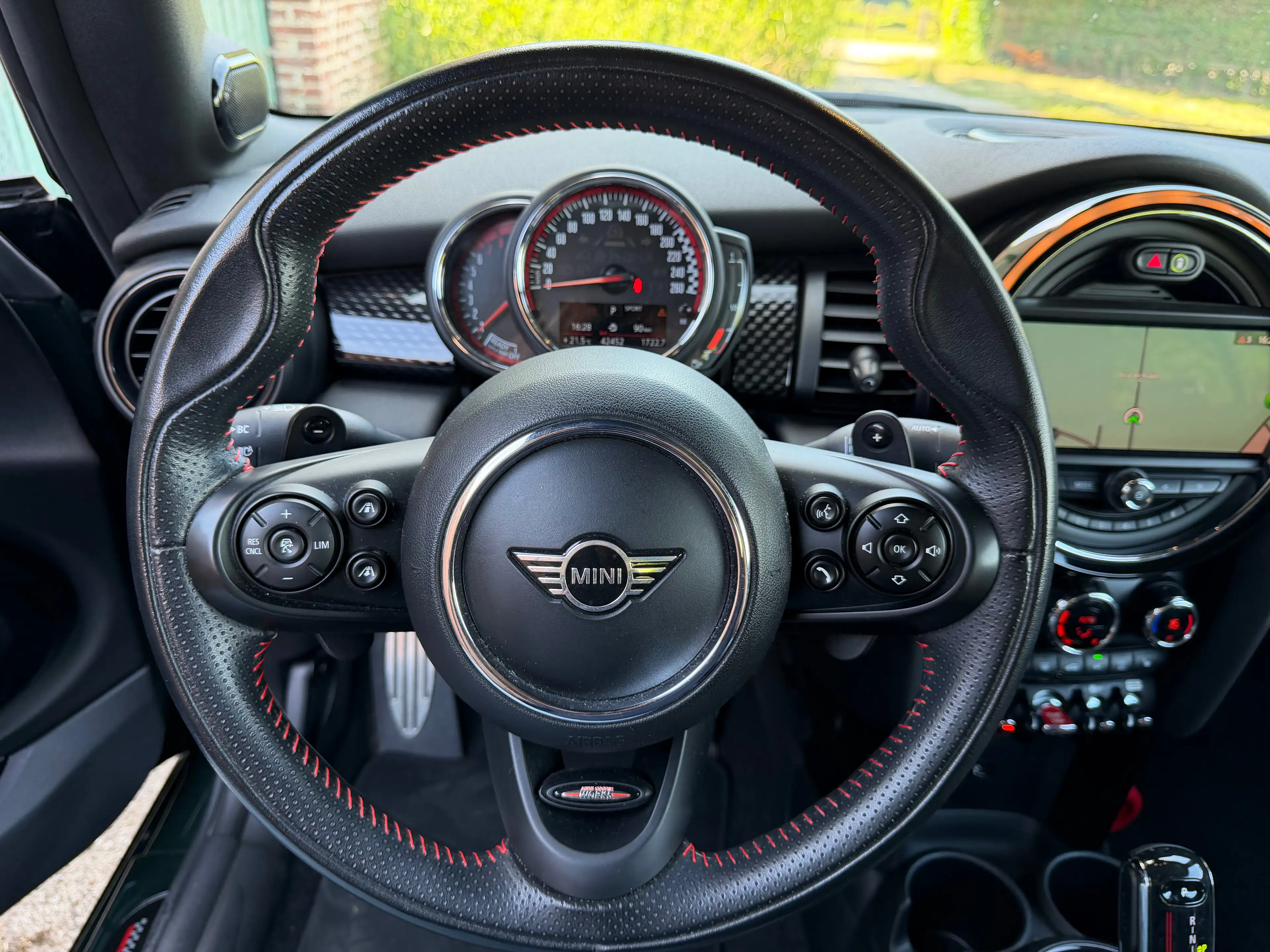 MINI John Cooper Works Cabrio 2.0AS *HARMANKARDON*GPS*CARNET*GARANTIE* — photo 12