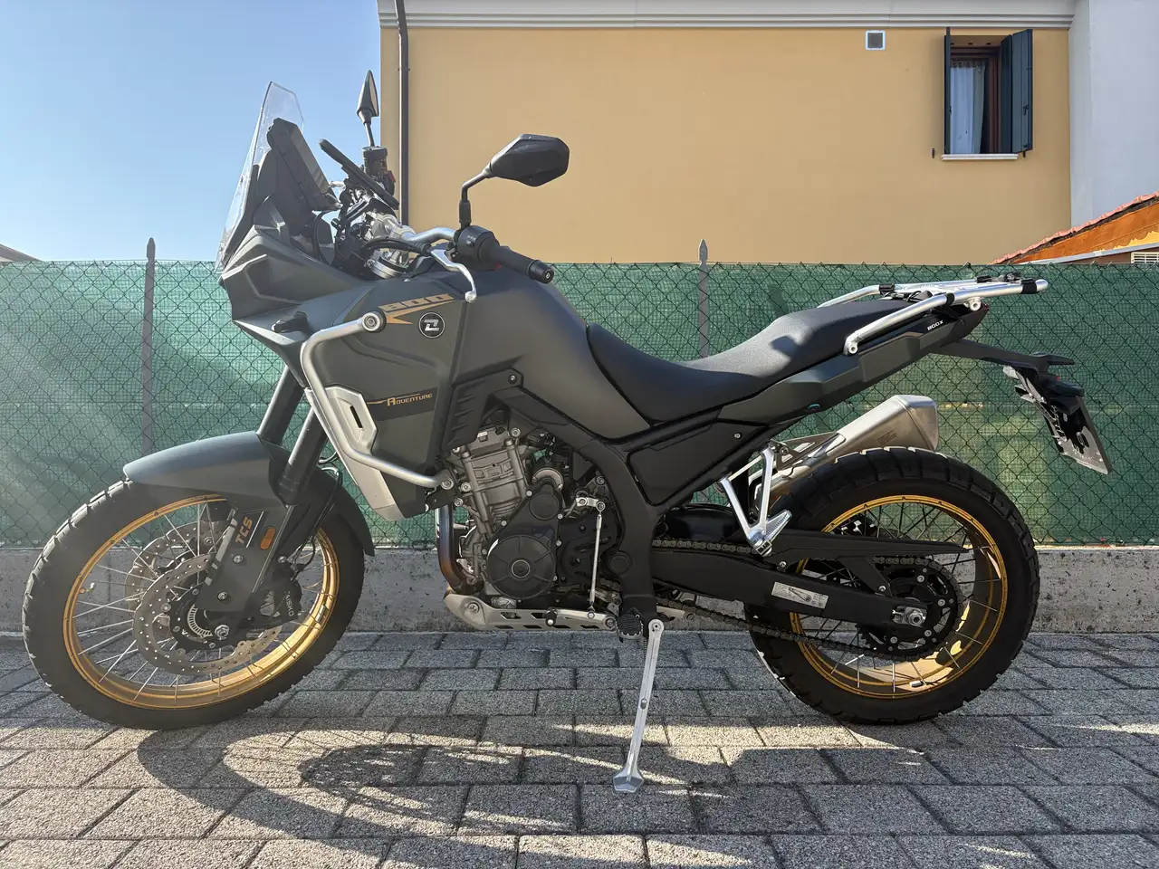 Kove 800X