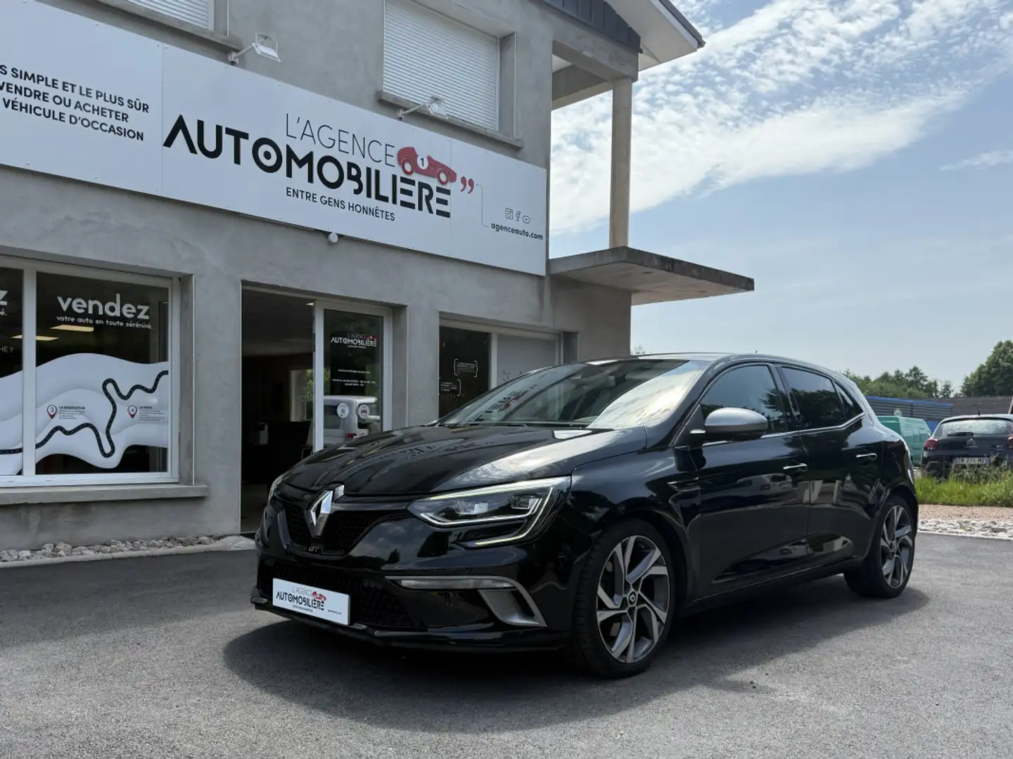 Renault Megane E-Tech IV GT 1.6 TCe 4RD EDC7 205 cv Noir - 1