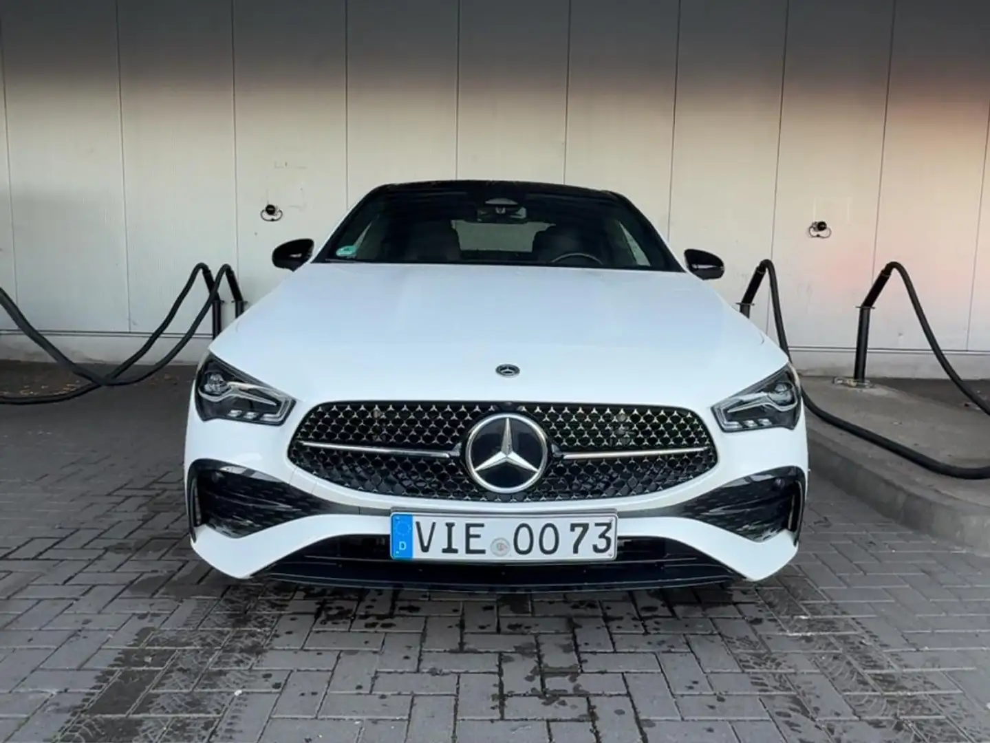 Mercedes-Benz 220 Cla 220d Weiß - 2