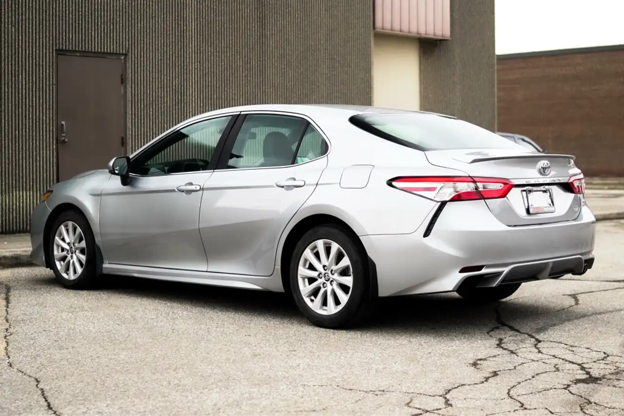 Toyota Camry снимка Toyota Camry