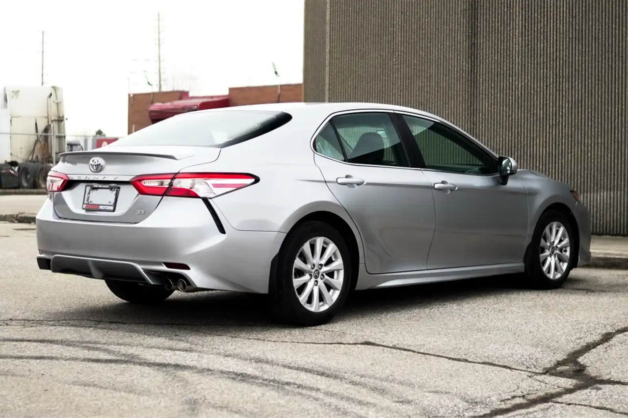 Toyota Camry снимка Toyota Camry
