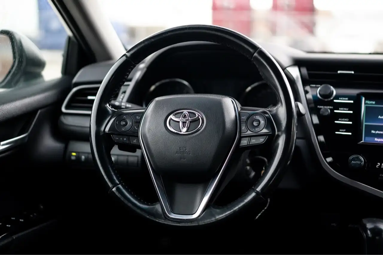 Toyota Camry снимка Toyota Camry