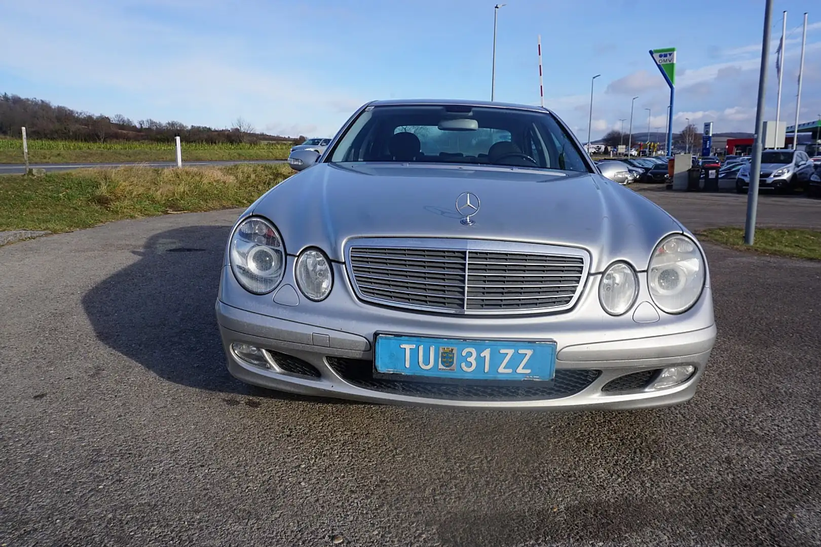 Mercedes-Benz E 200 Classic CDI Grau - 1
