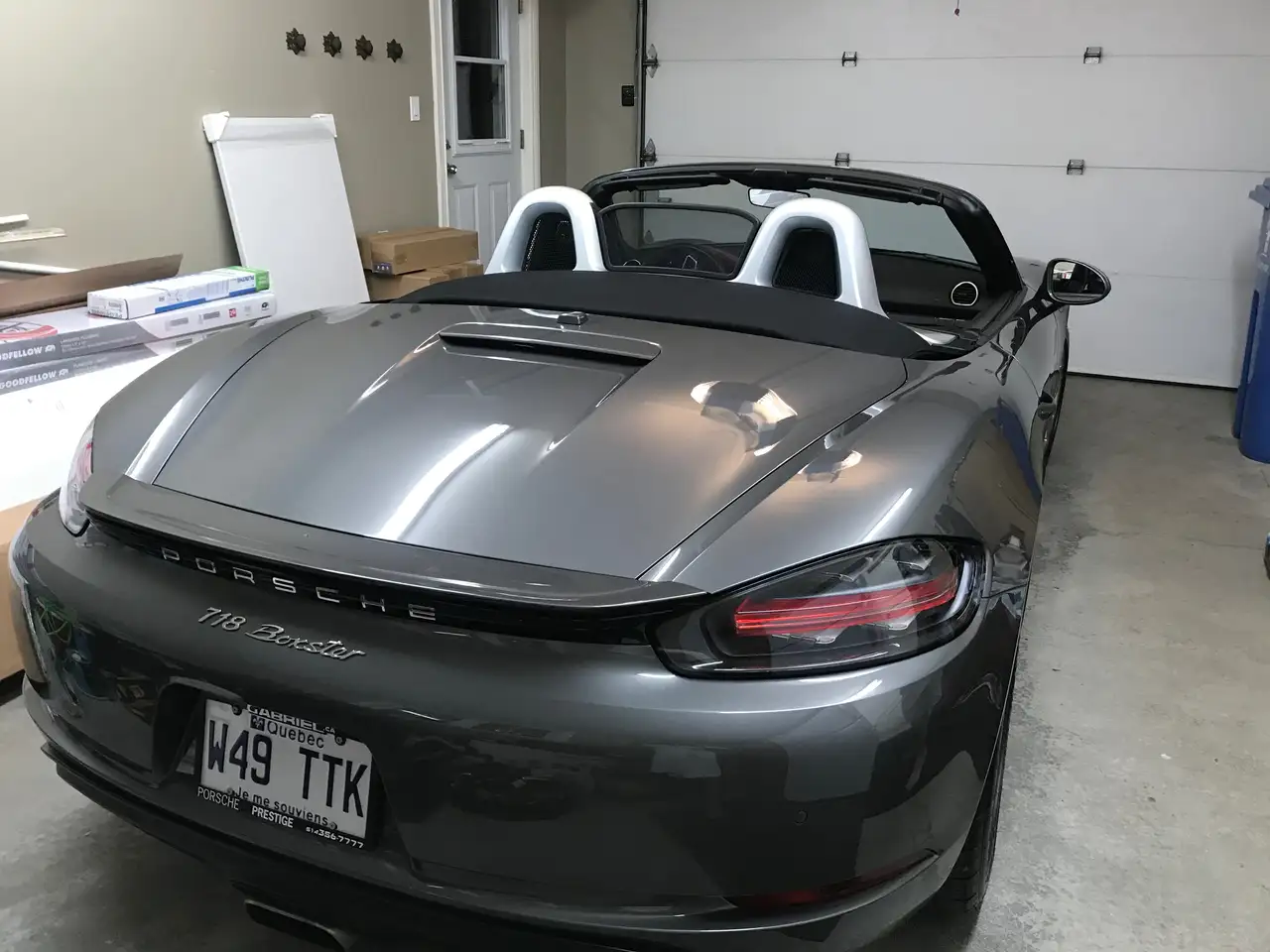 Porsche 718 Boxster снимка Porsche 718 Boxster