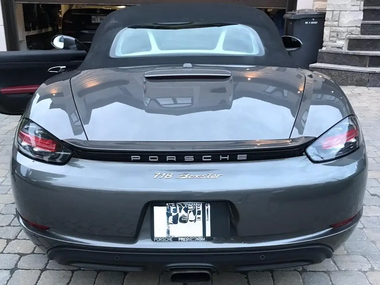 Porsche 718 Boxster снимка Porsche 718 Boxster