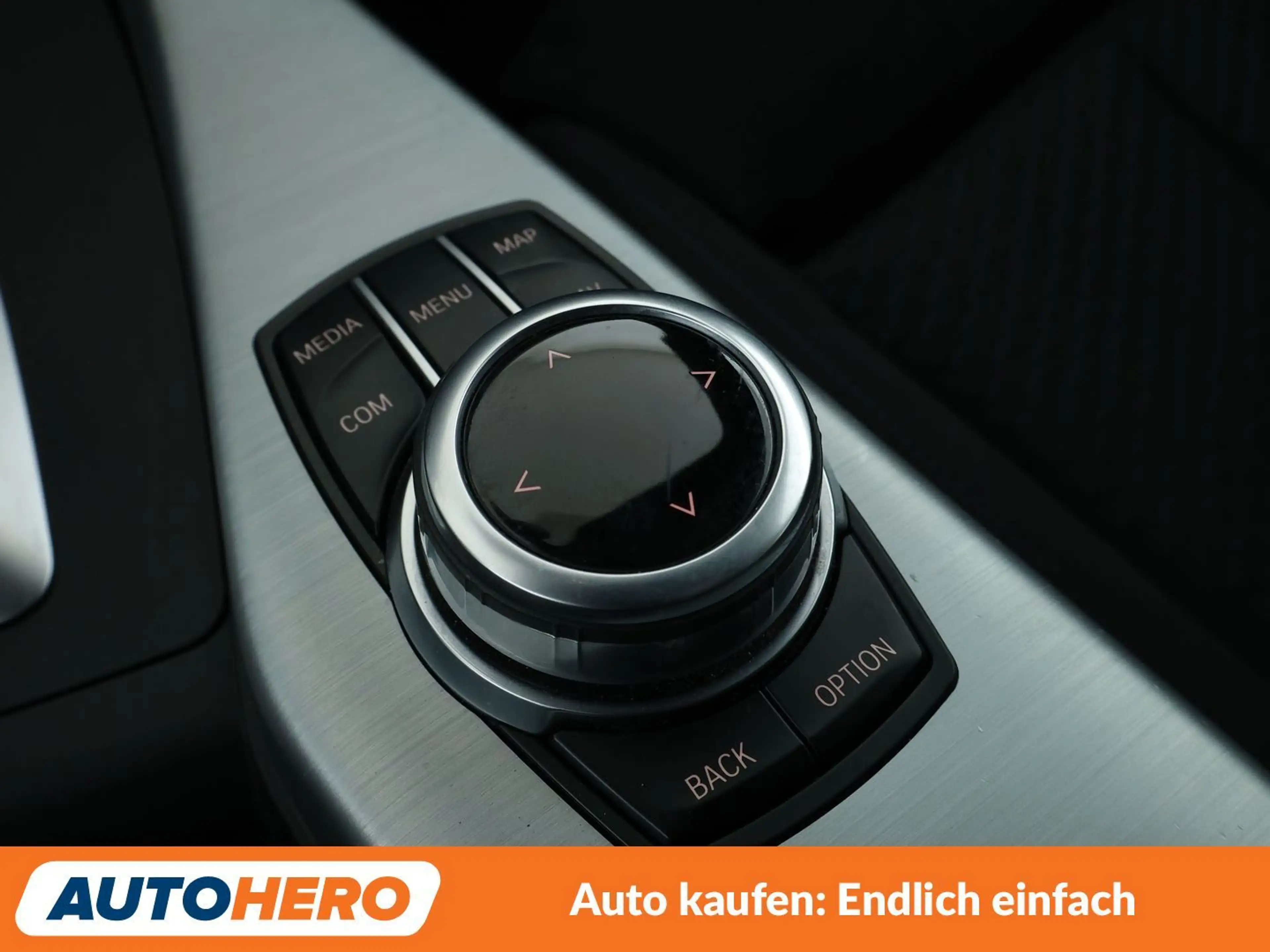BMW 120 120i Edition M Sport Shadow Aut*NAVI*LED*TEMPO*PDC — photo 26