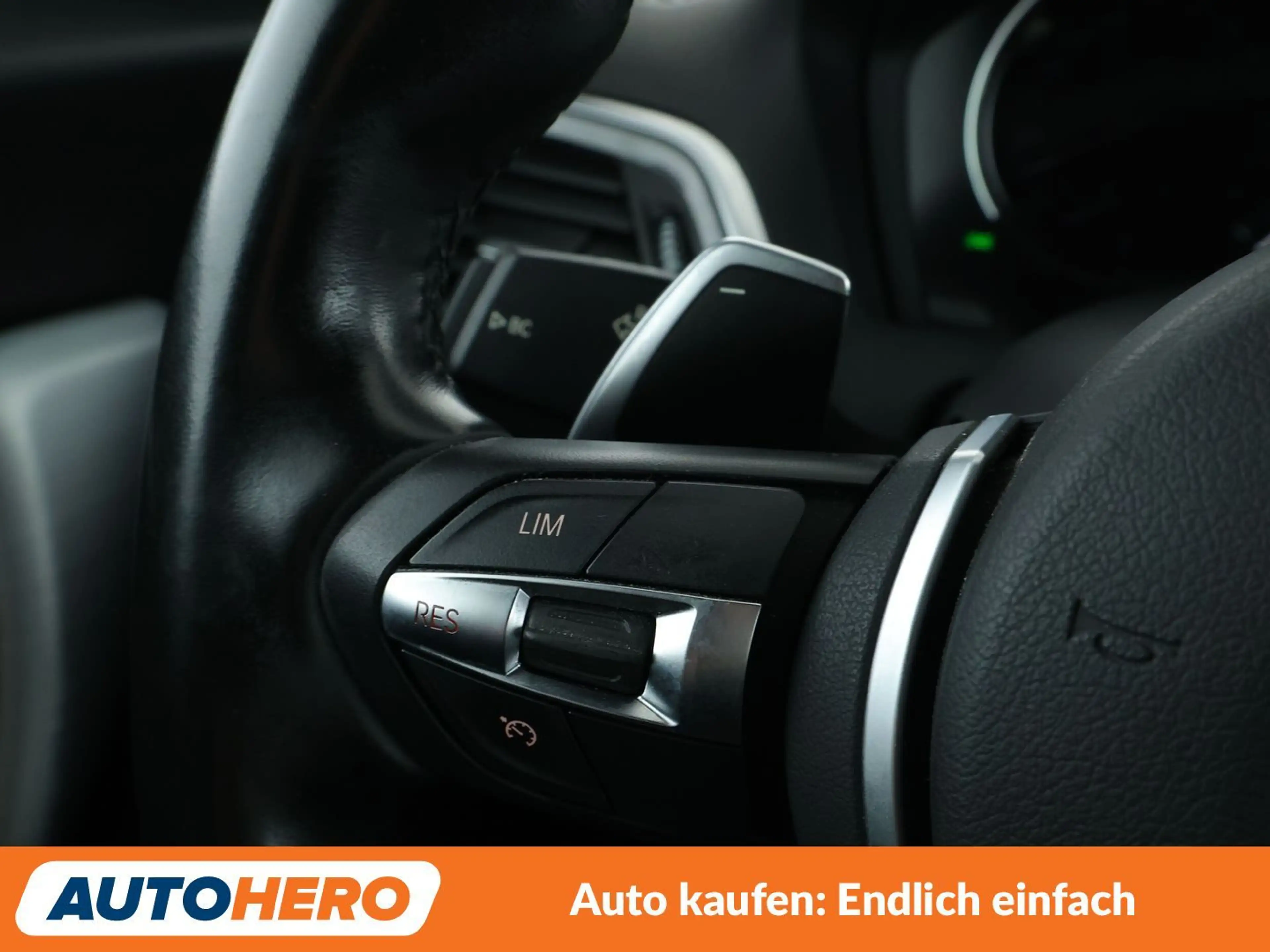 BMW 120 120i Edition M Sport Shadow Aut*NAVI*LED*TEMPO*PDC — photo 29
