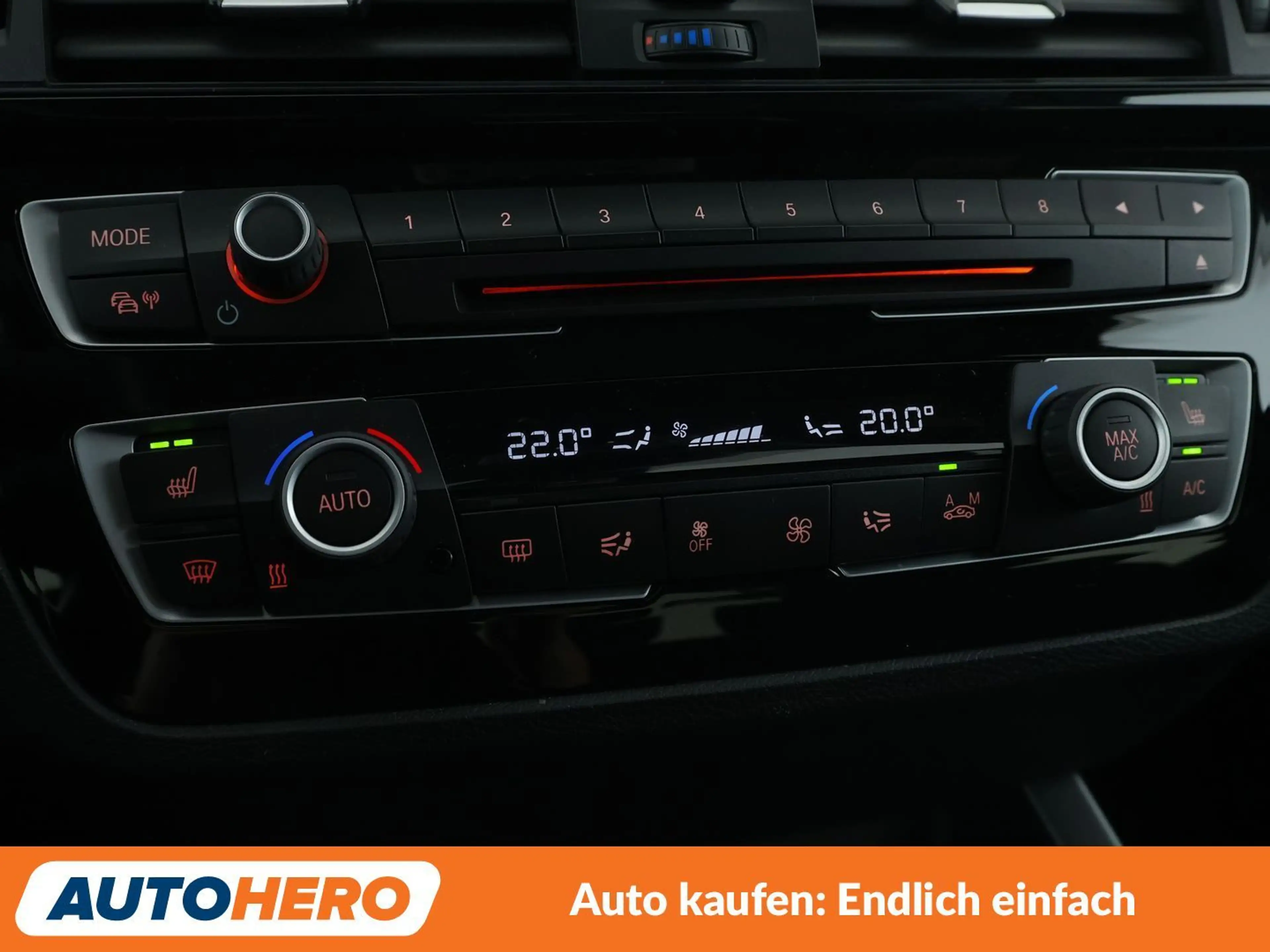 BMW 120 120i Edition M Sport Shadow Aut*NAVI*LED*TEMPO*PDC — photo 24