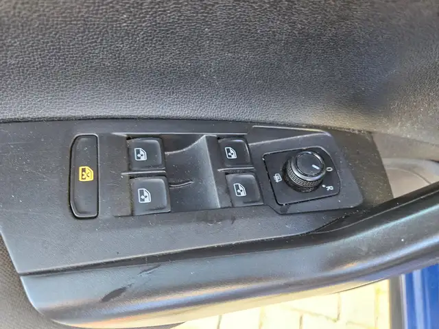Volkswagen Polo view 6