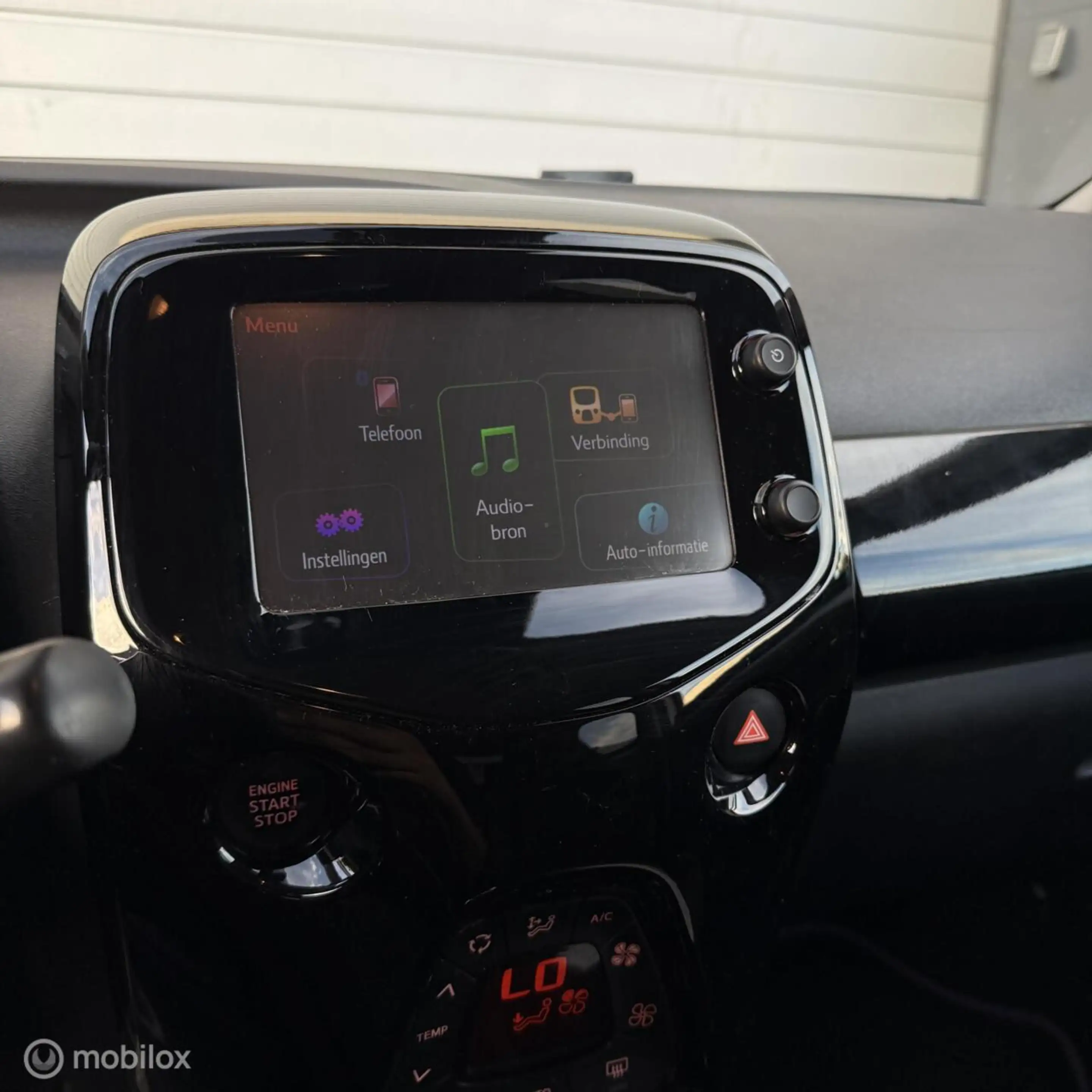 Peugeot 108 1.2 Puretech GT-Line / KEYLESS / FULL OPTION — photo 11