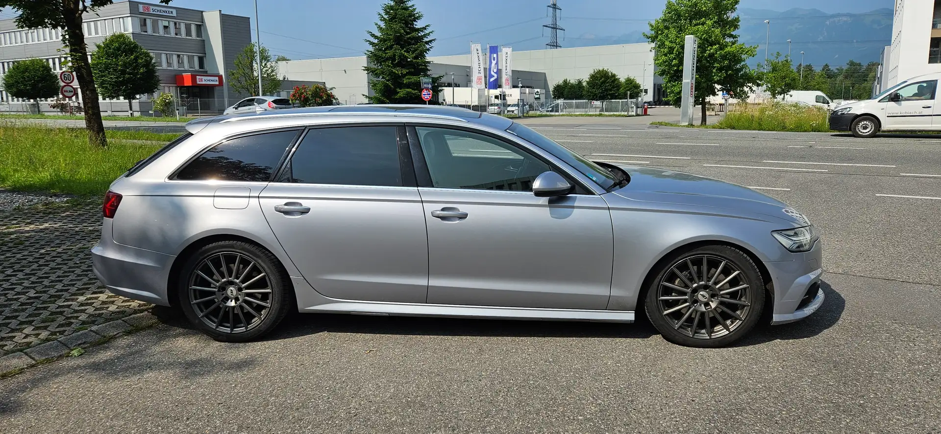 Audi A6 A6 Avant 3,0 TDI clean Diesel Quattro Silber - 2