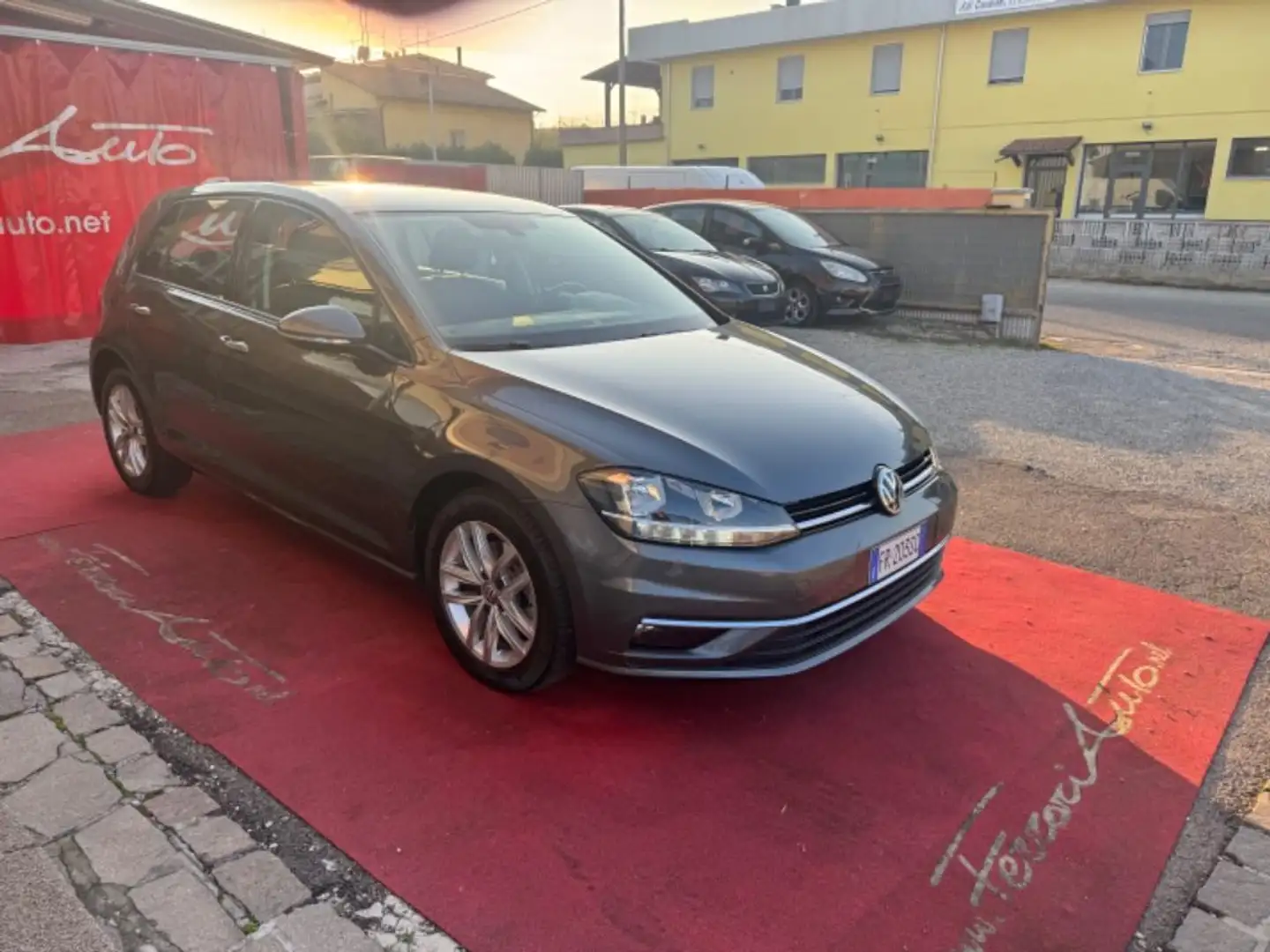 Volkswagen Golf 1.6 TDI 115 CV DSG 5p. Executive NEOPATENTATI Grigio - 2