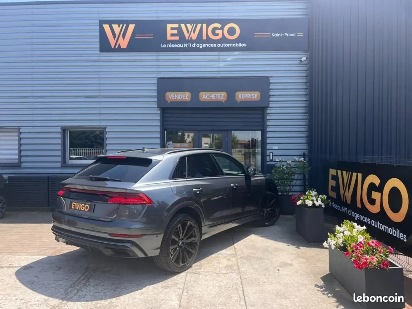 Audi Q8 3.0 55 TFSIE 381H 340ch HYBRID S-LINE QUATTRO TIPT Grijs - 2
