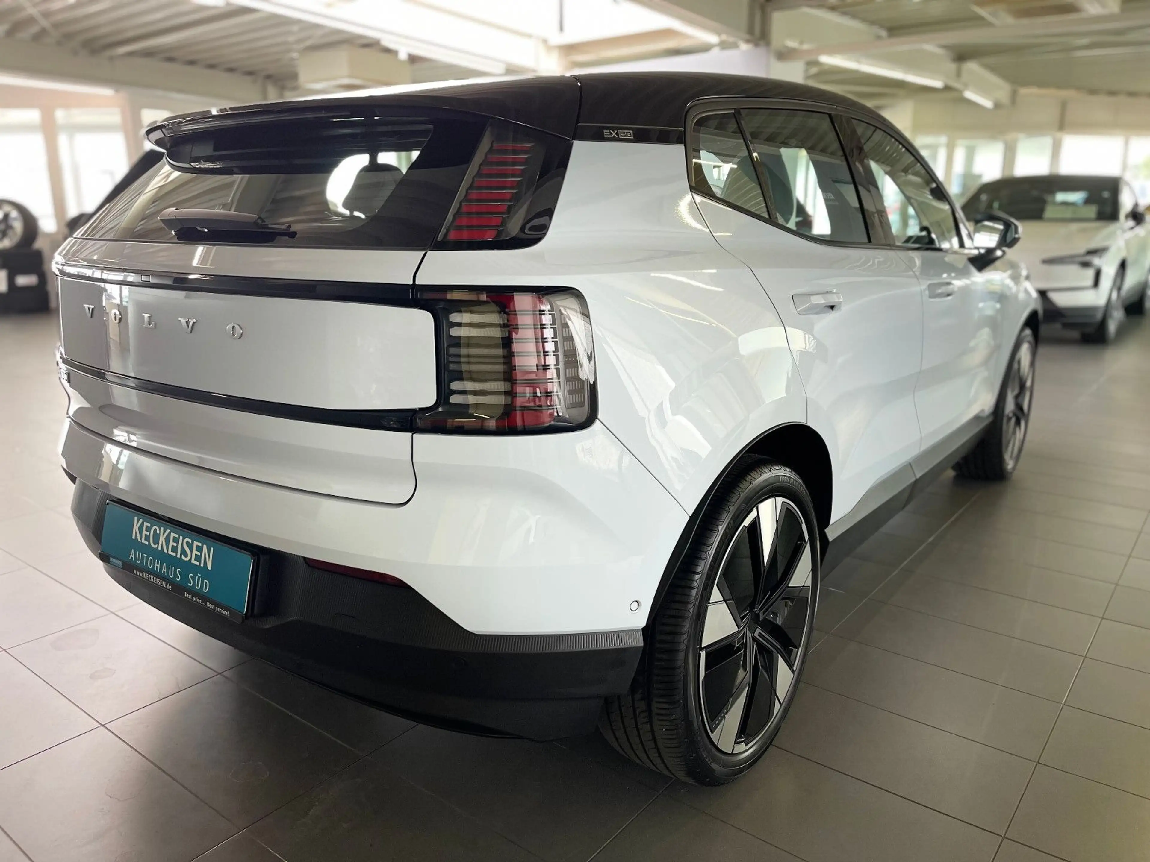 Volvo EX30 Twin Motor Performance ULTRA "Innen Breeze" — photo 4